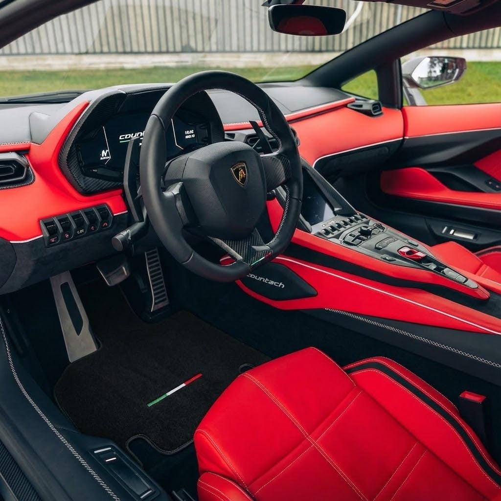 Tappetini per auto in pelle personalizzabili con motivo a righe per Lamborghini Countach (1974-1990) - AutoWin