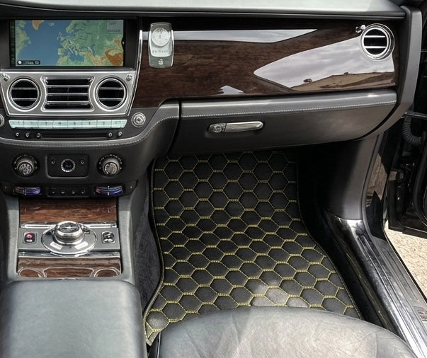 Tappetini per auto in pelle personalizzabili con motivo Divario per Rolls Royce Ghost Series II (2021–2024) - AutoWin
