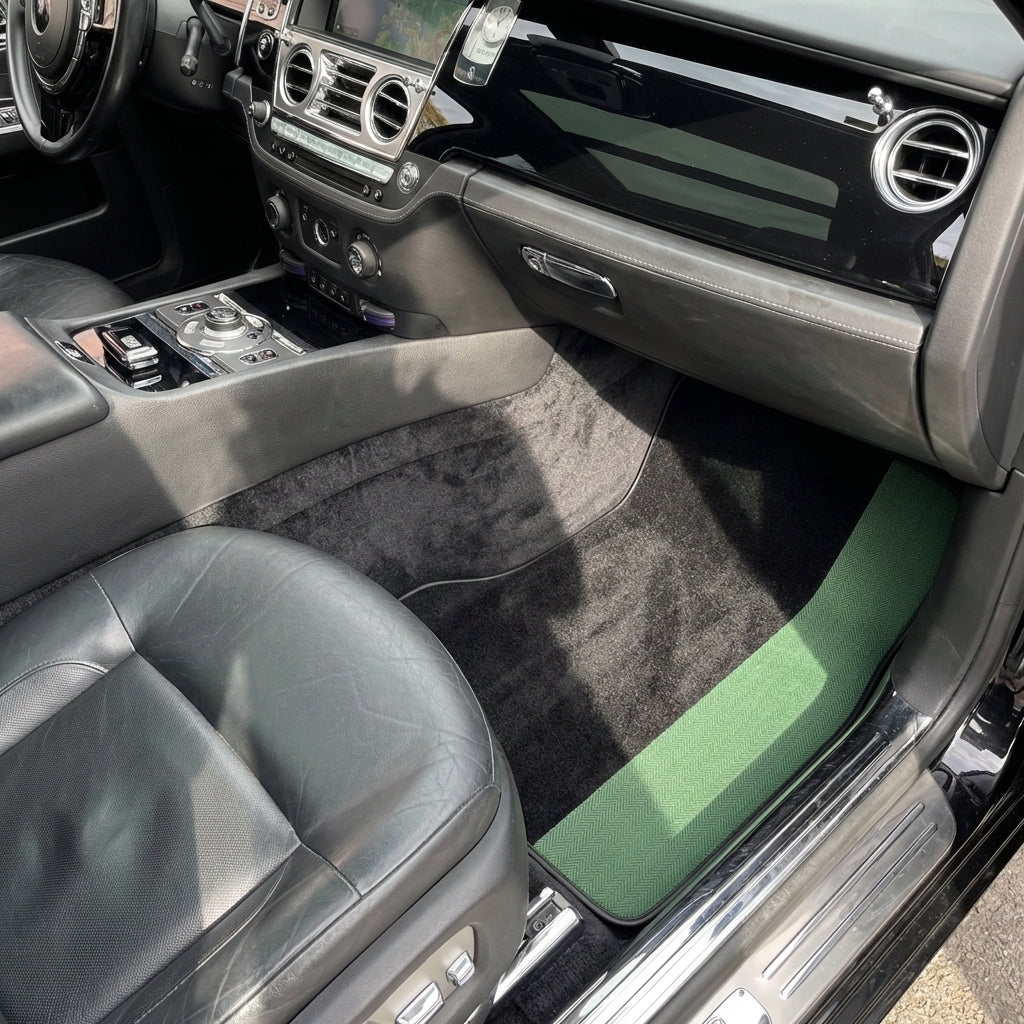 Tapis de voiture en peau de mouton véritable pour Rolls Royce Ghost Série II (2021-2024) Design ER56 - ER56 Design