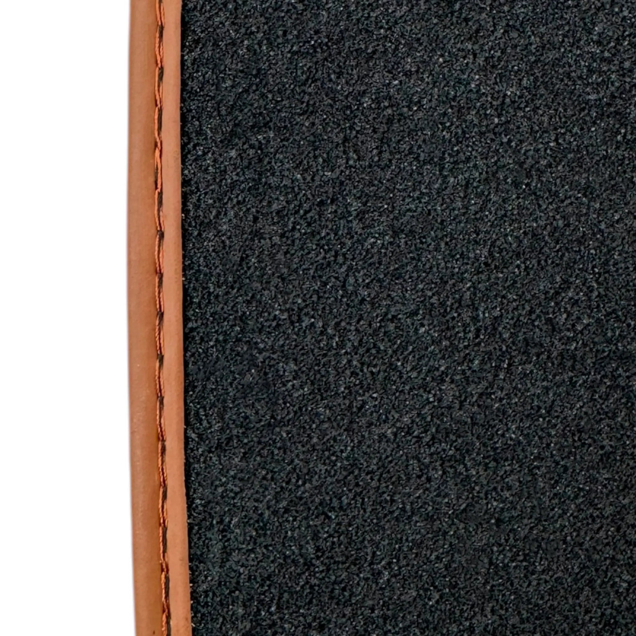 Range Rover Sport (2013-2017): Black Floor Mats by AutoWin