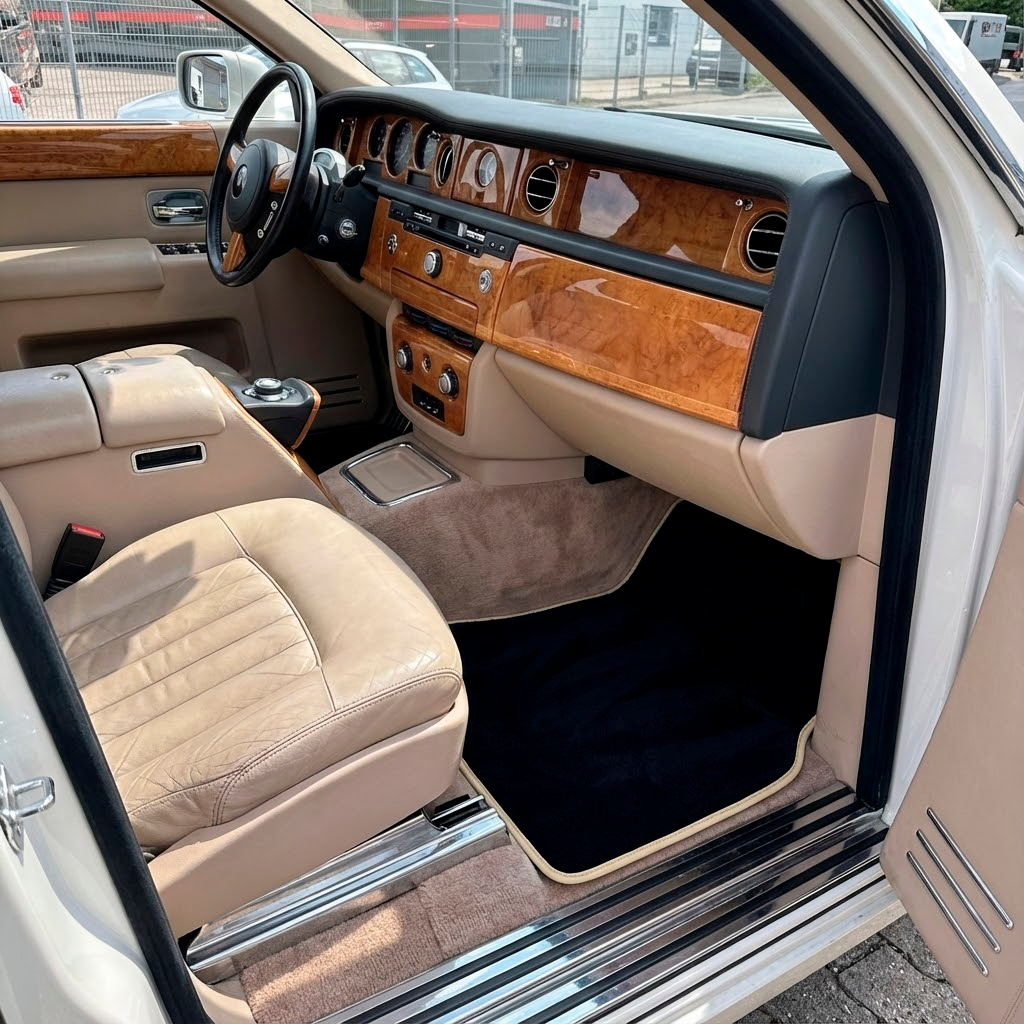 Customizable Floor Mats From Carpet With Leather for Rolls-Royce Phantom Drophead Coupe (2007-2016) - AutoWin