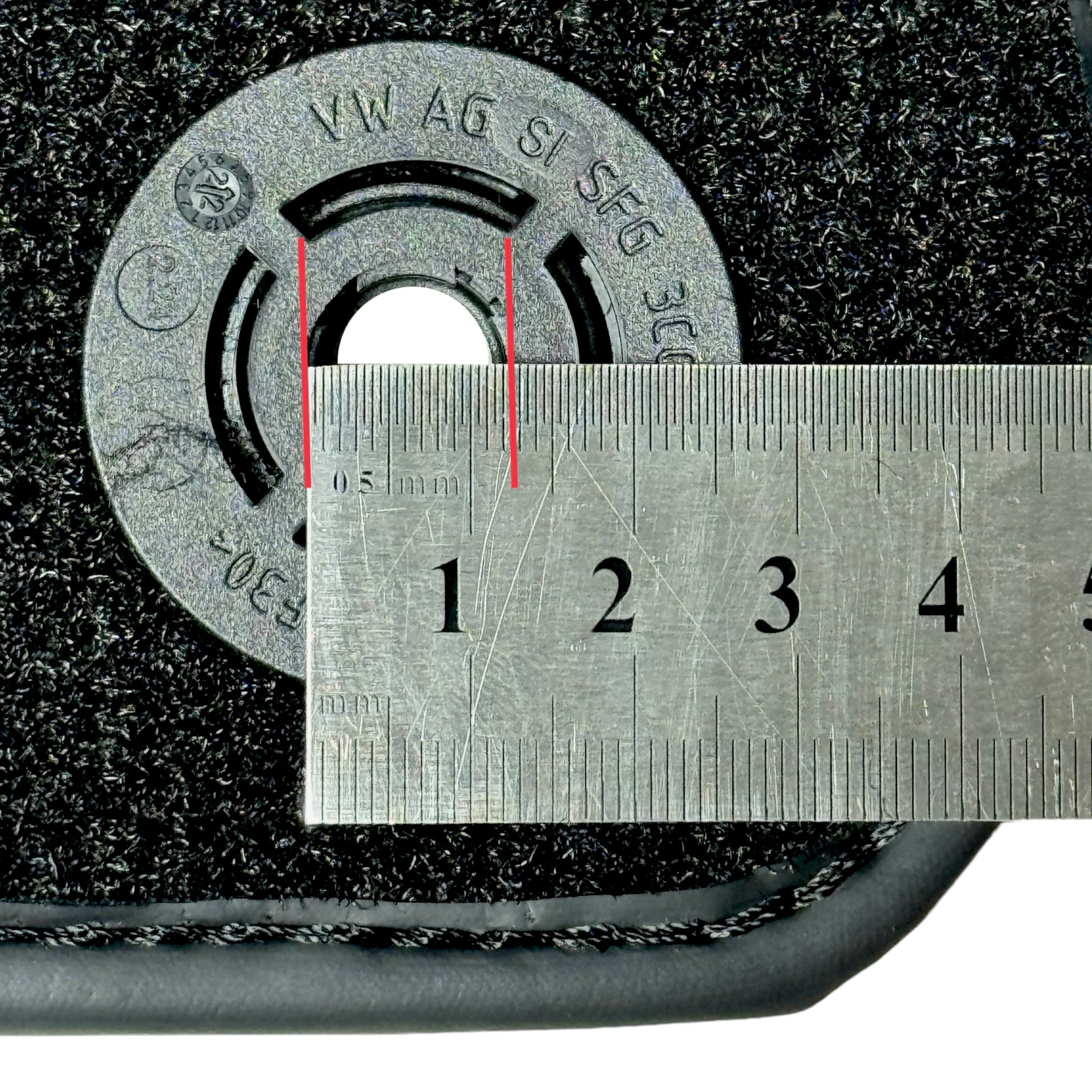 Come misurare i tappetini per auto per una vestibilità su misura