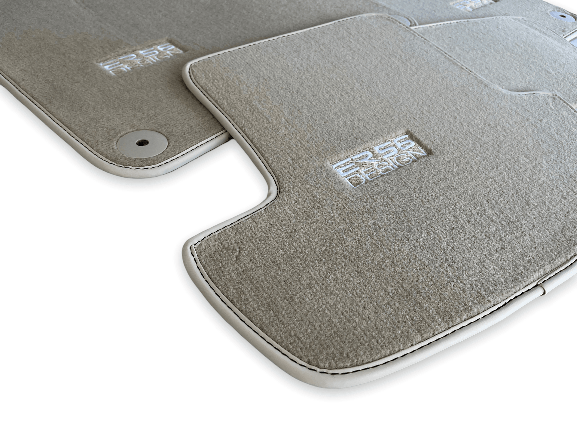 Beige Floor Mats for Porsche Cayenne (2003-2010) | ER56 Design - AutoWin
