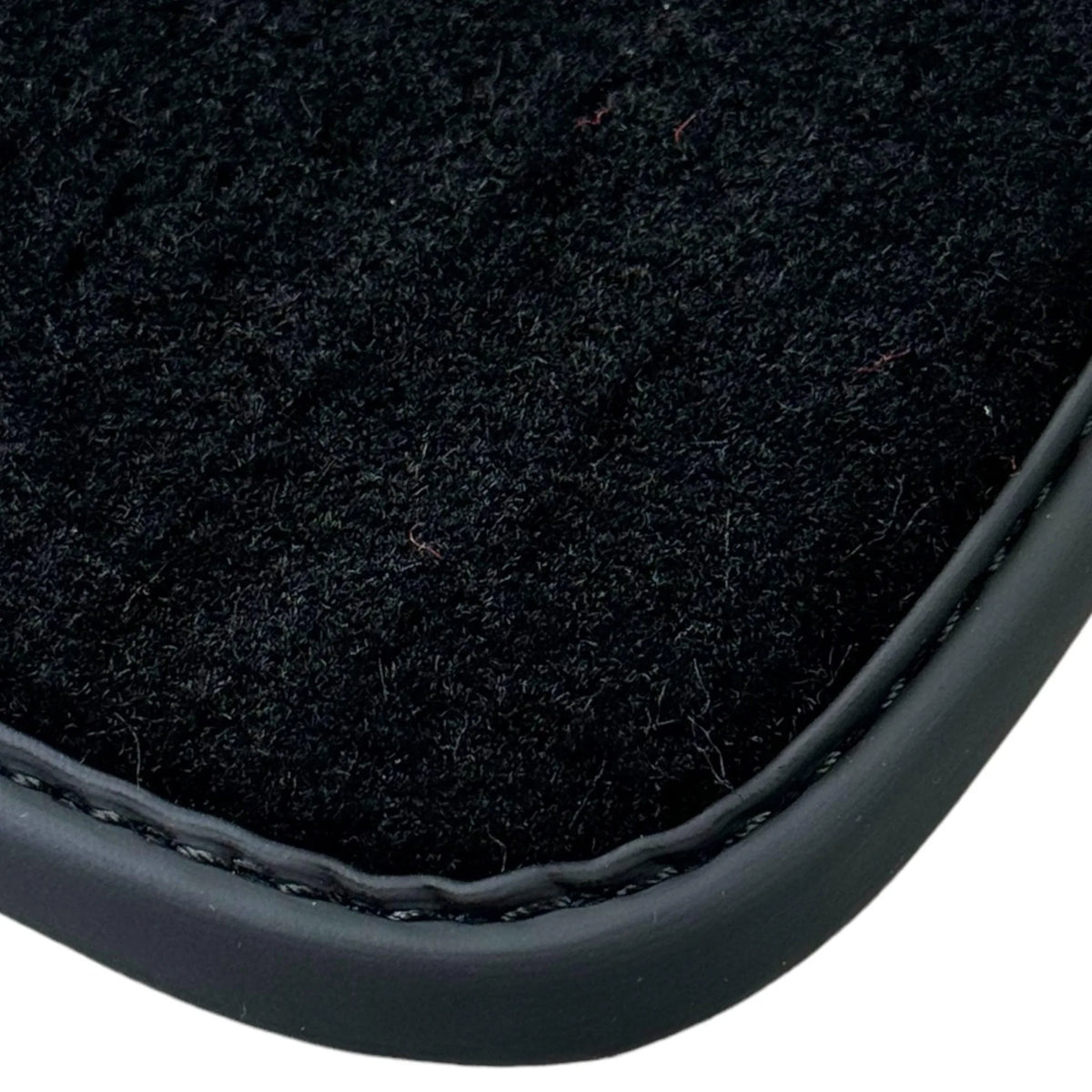 Black Floor Mats for Ferrari 296 GTS (2022-2027) with Carbon Fiber - AutoWin