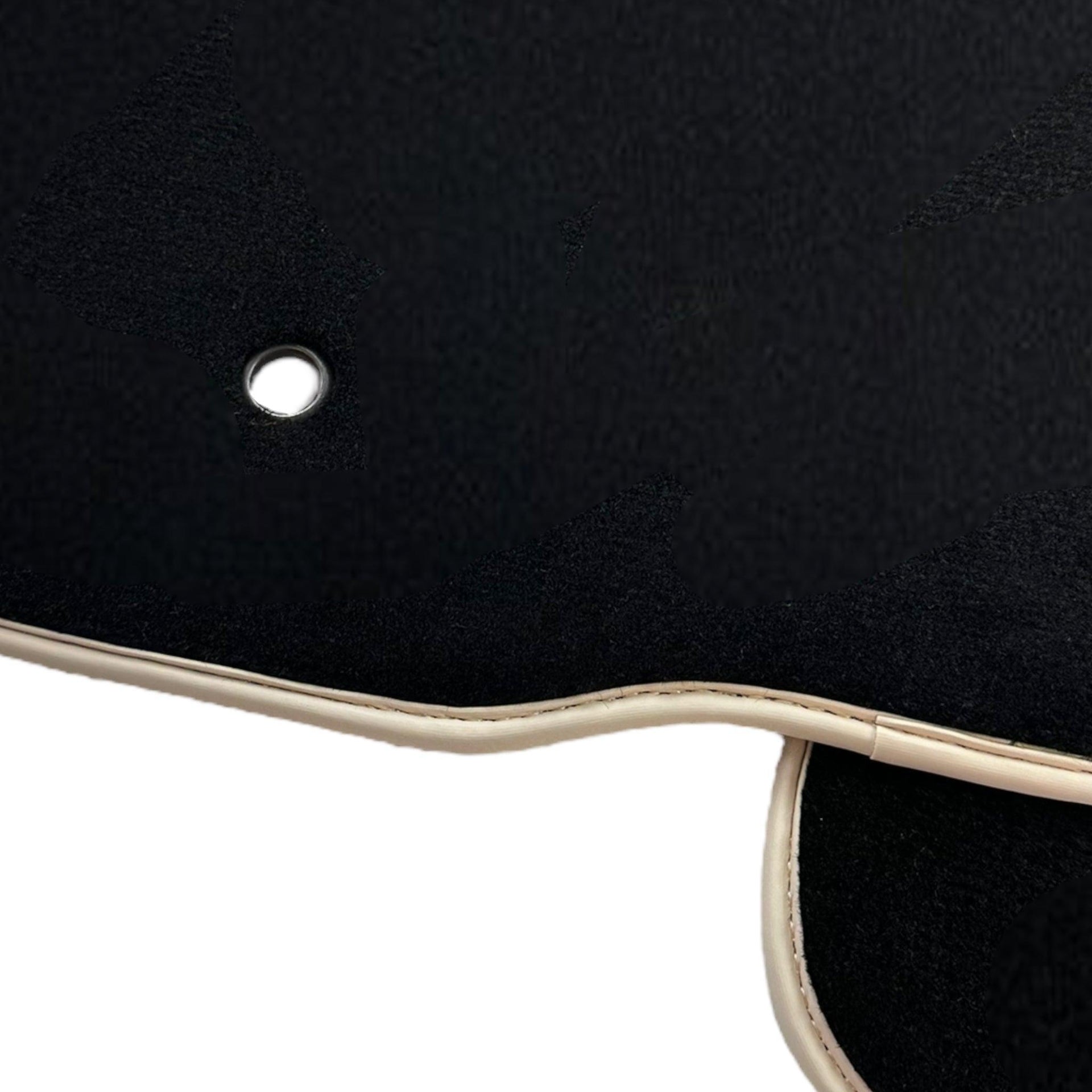 Black Floor Mats For Ford F150 (2015-2020) - AutoWin