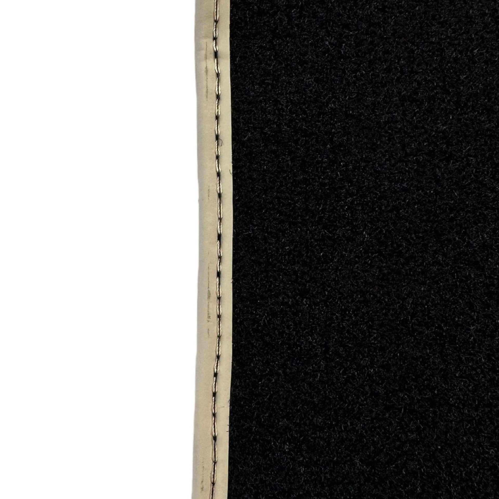 Black Floor Mats For Toyota Rav 4 (2019-2023) ER56 Design - AutoWin