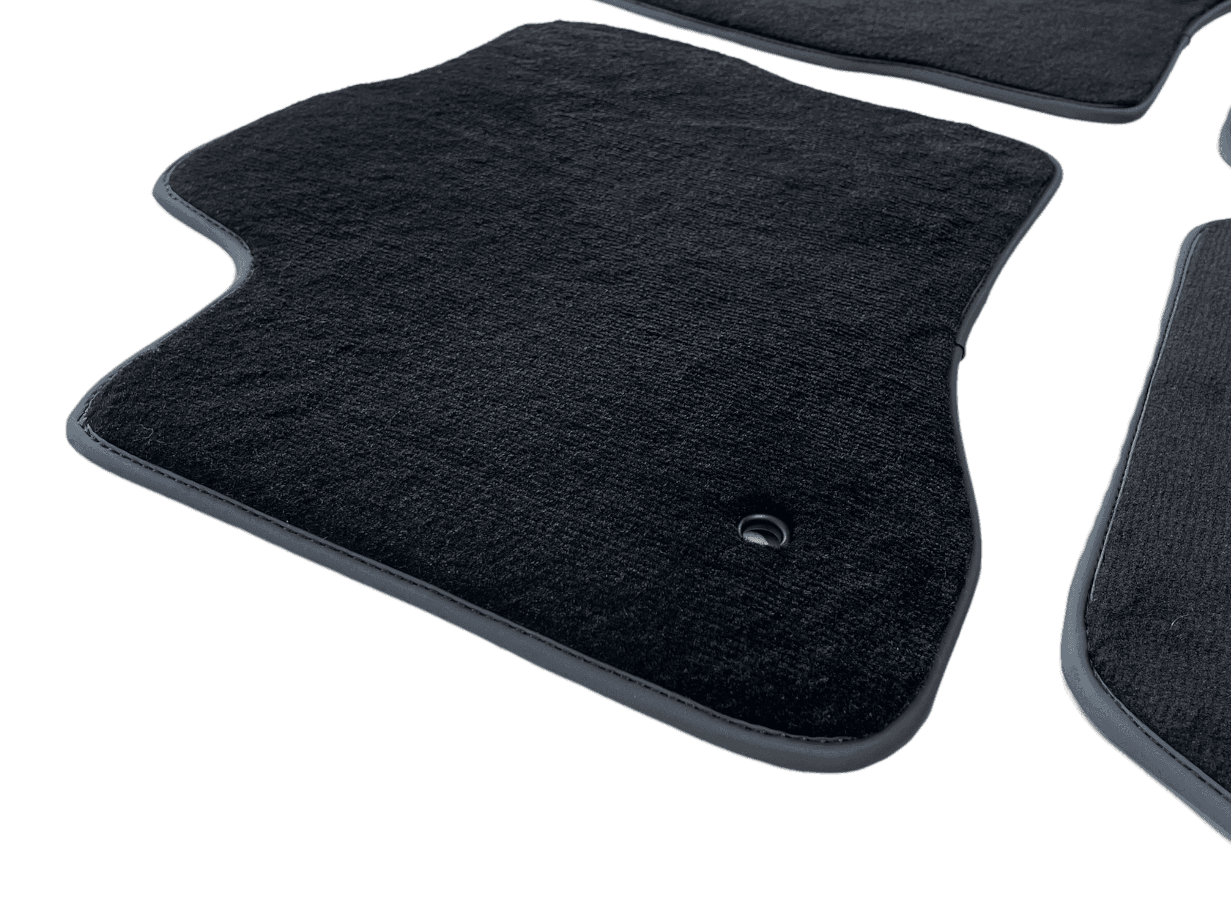 Floor Mats for Lincoln Navigator (1998-2024) Black Tailored Carpets - AutoWin