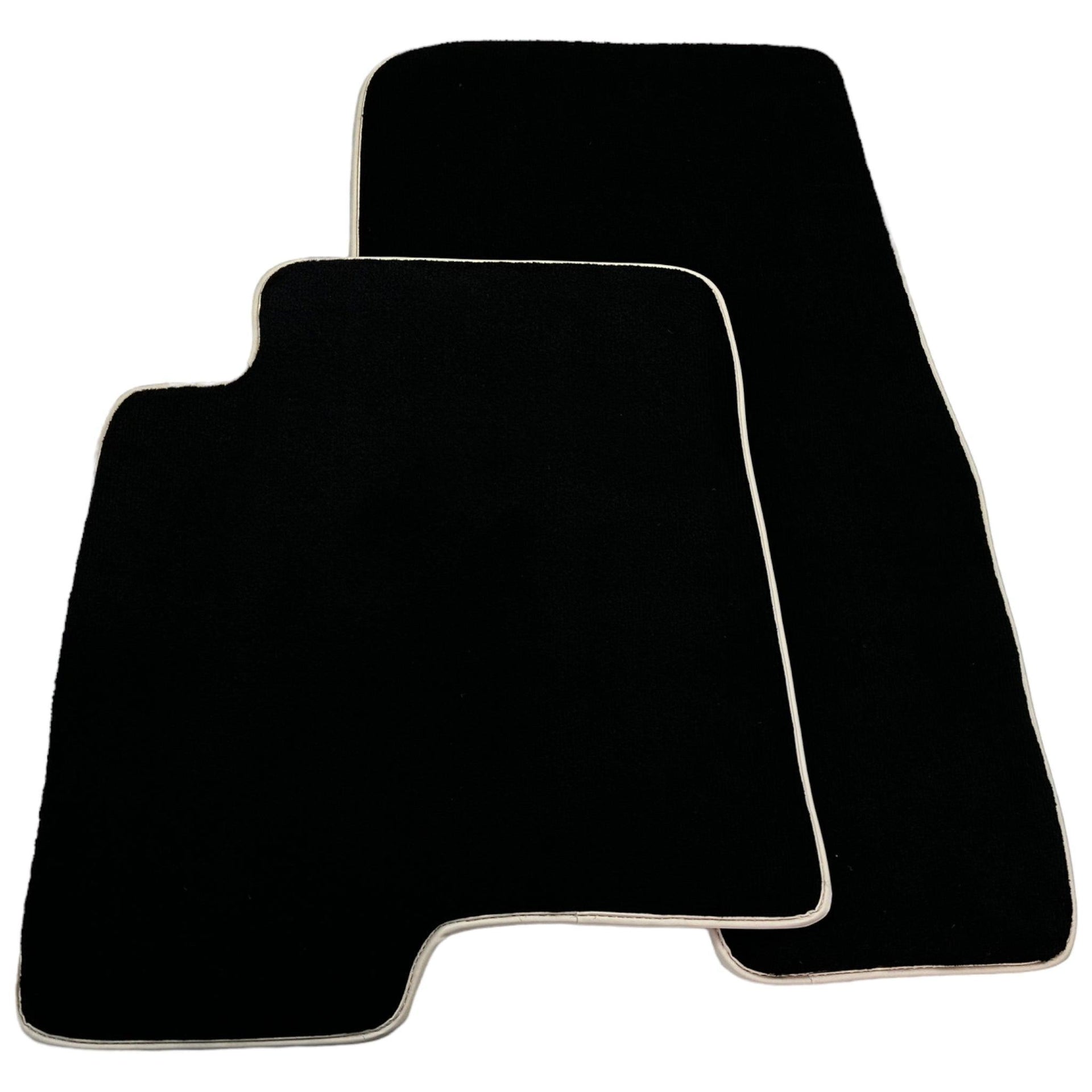 Black Floor Mats For Mitsubishi Pajero III (2000-2004) - AutoWin