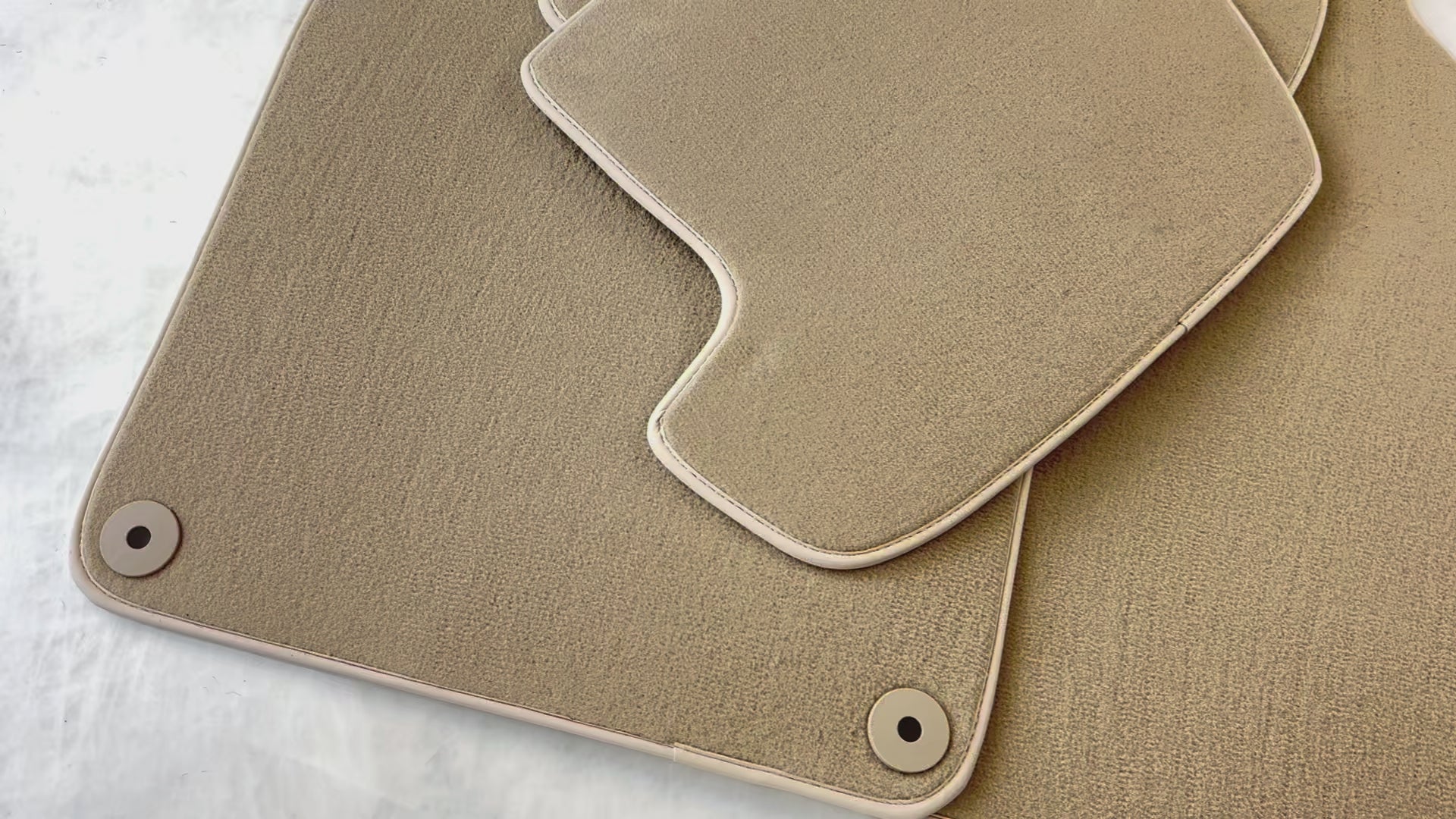Beige Fußmatten für Porsche Classic 911 (1963-1989) - AutoWin