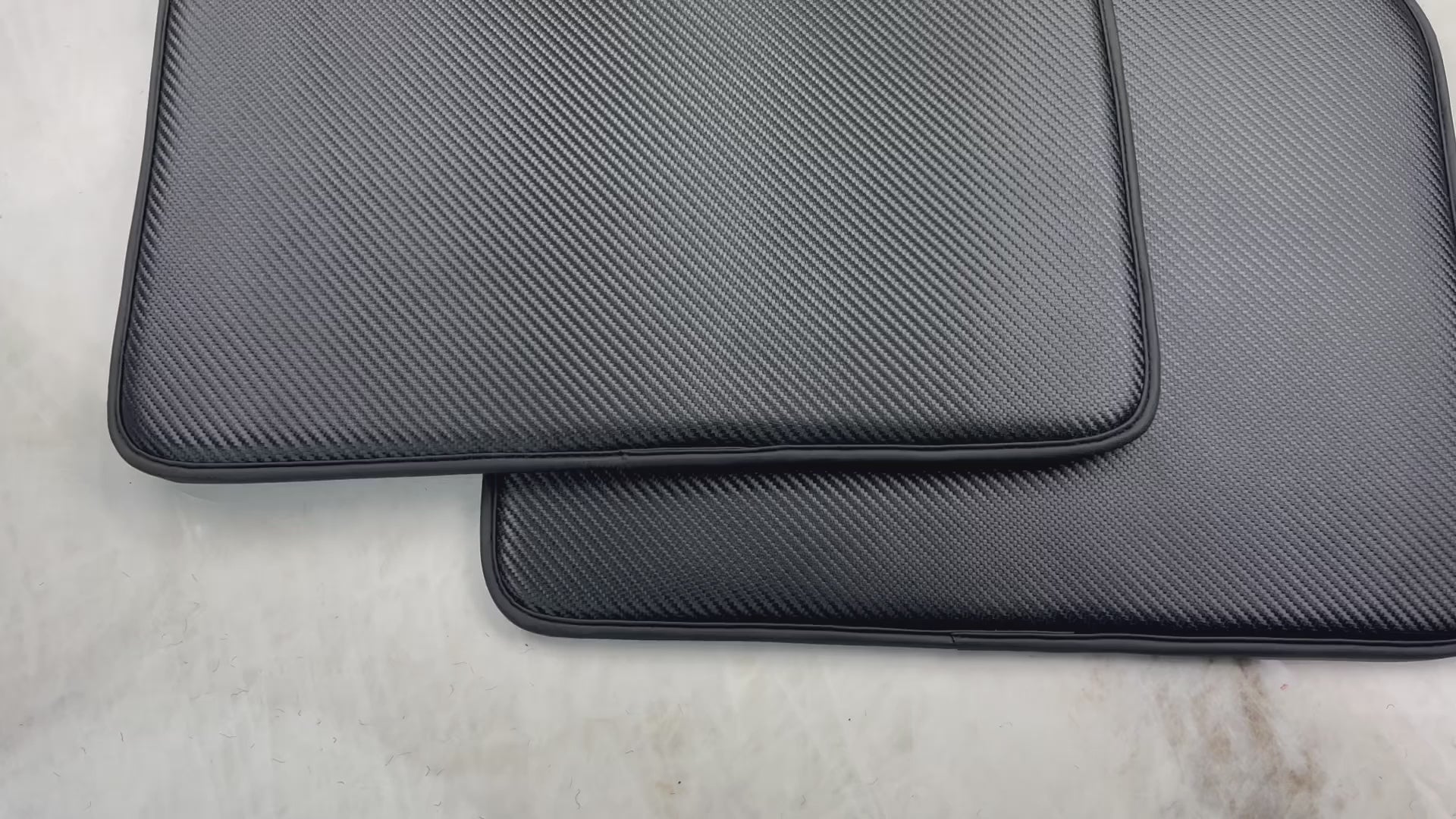 Alfombrillas de coche de cuero de fibra de carbono para Porsche Carrera GT (2004-2006) - AutoWin.EU