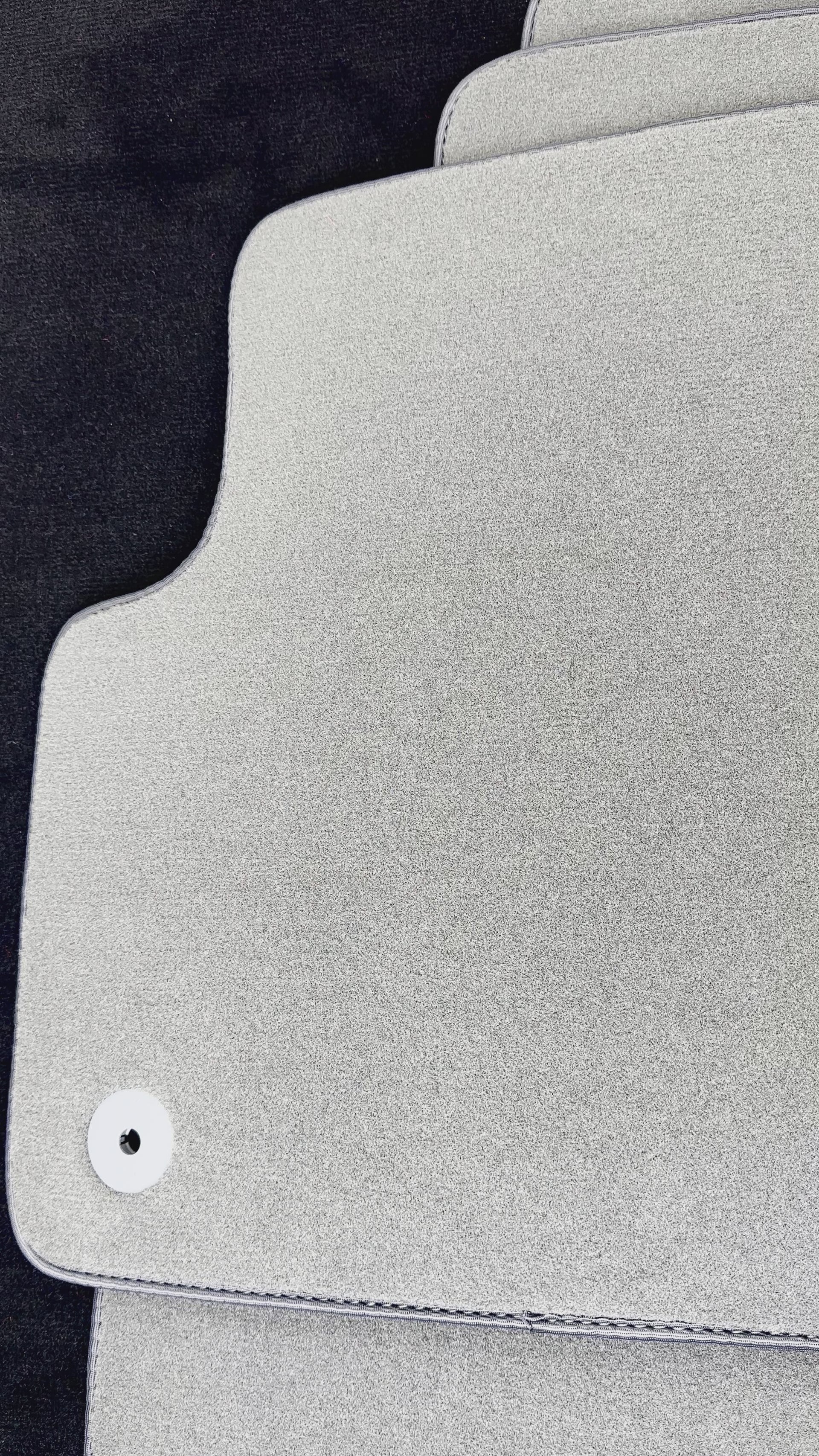 Graue Fußmatten für Bentley Bentayga (2015–2023). - AutoWin