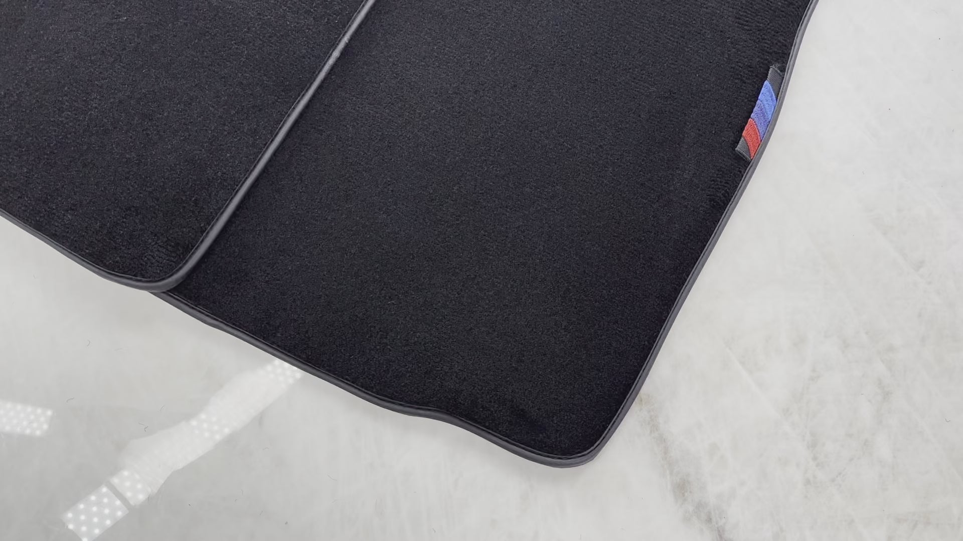 Schwarze Fußmatten für BMW Z4 Serie E89 mit 3 Farbstreifen, maßgeschneidertes Set, perfekte Passform - AutoWin