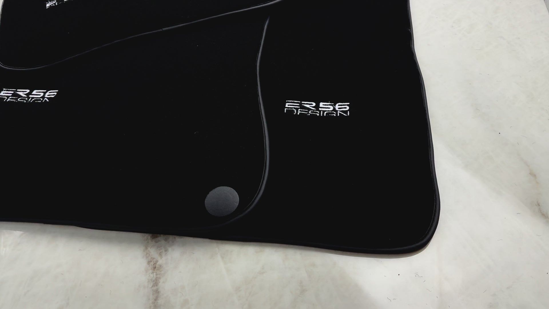 Alfombrillas de lujo negras para Mercedes Benz C-Class W203 Sedan (2000-2007) | Diseño ER56 - AutoWin