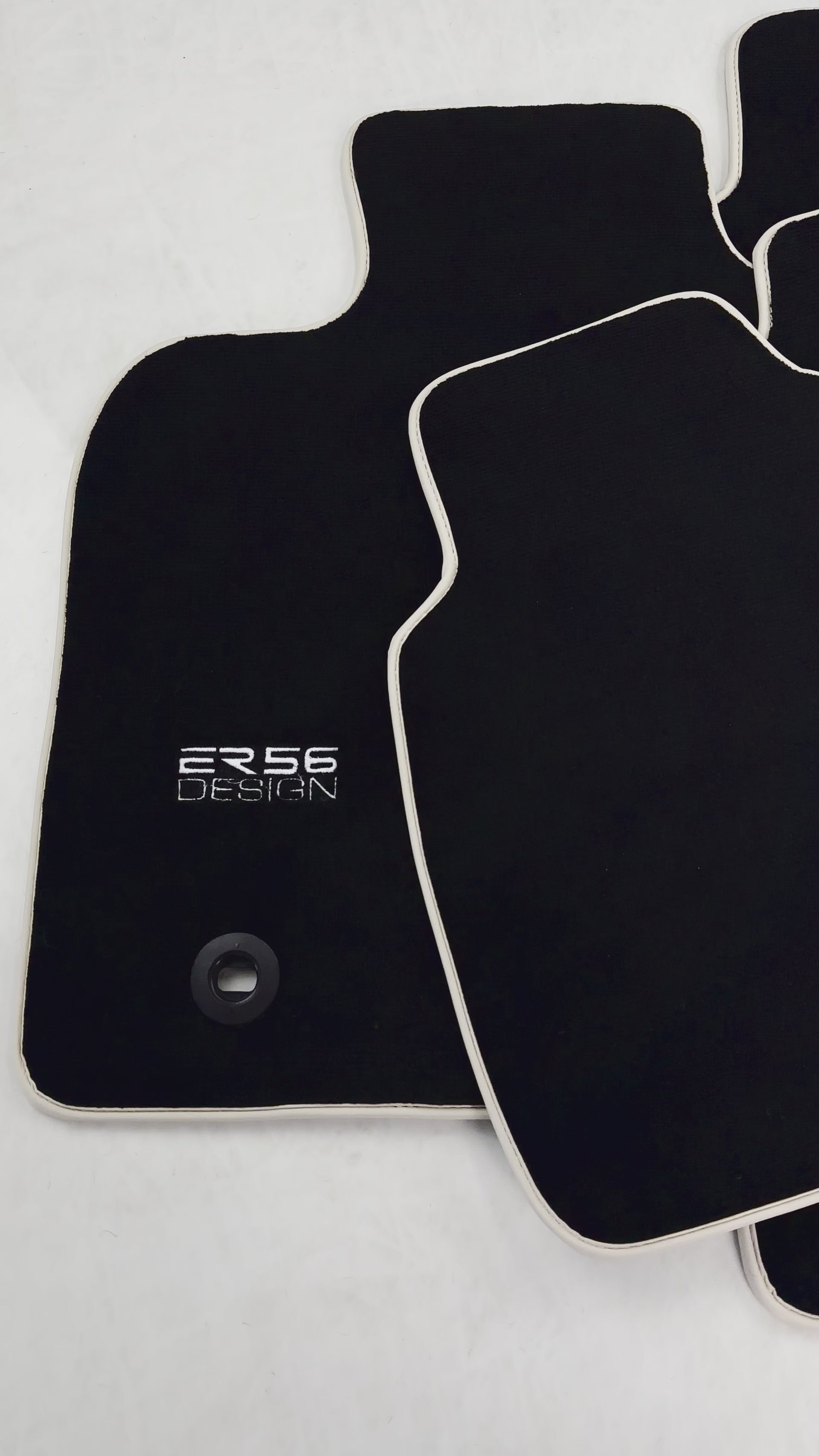 Schwarze Fußmatten für Toyota Camry (2017) ER56 Design - ER56 Design