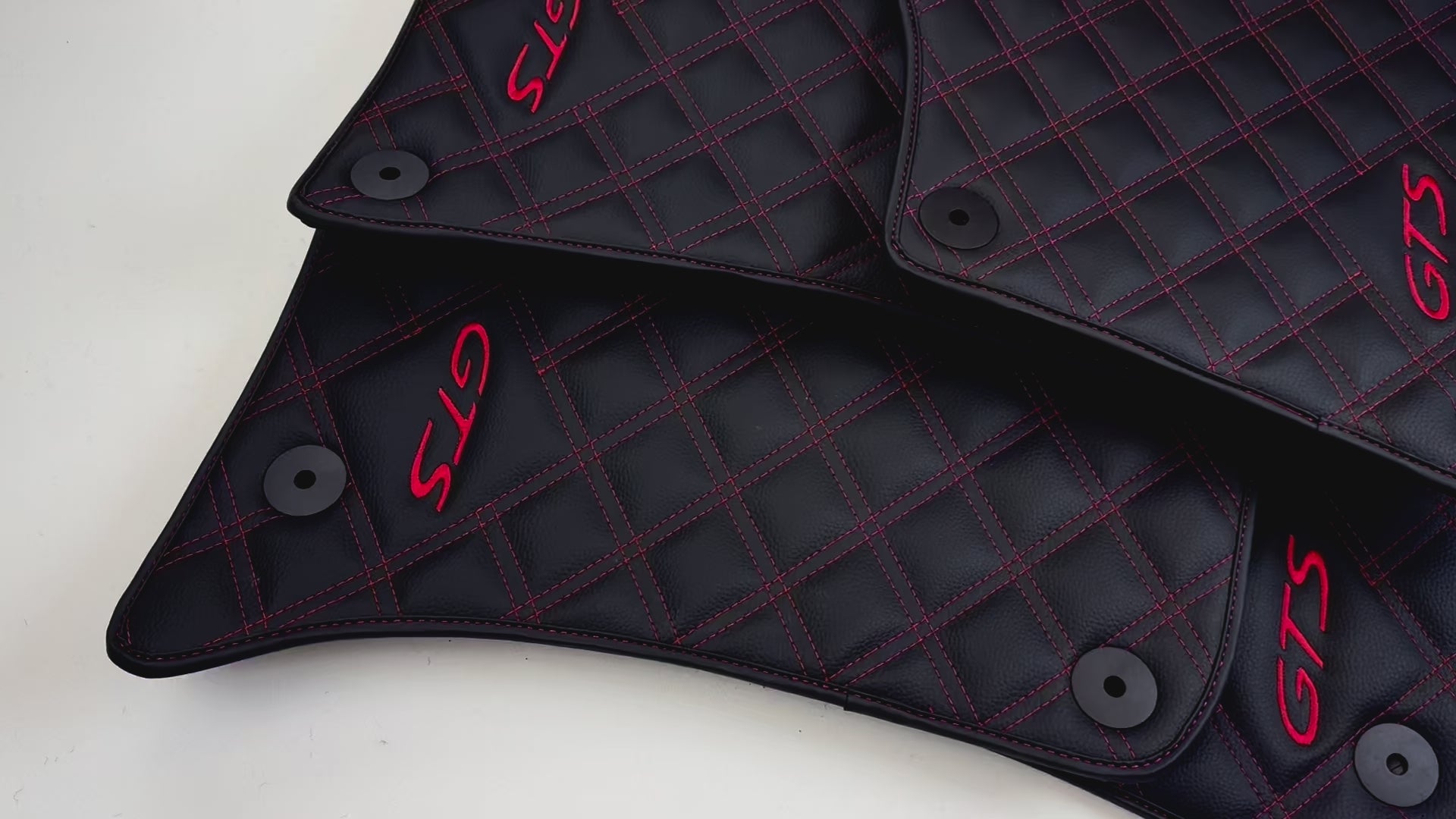 Tappeti per auto in pelle per Porsche Cayenne GTS (2010-2018) Cucitura rossa - AutoWin
