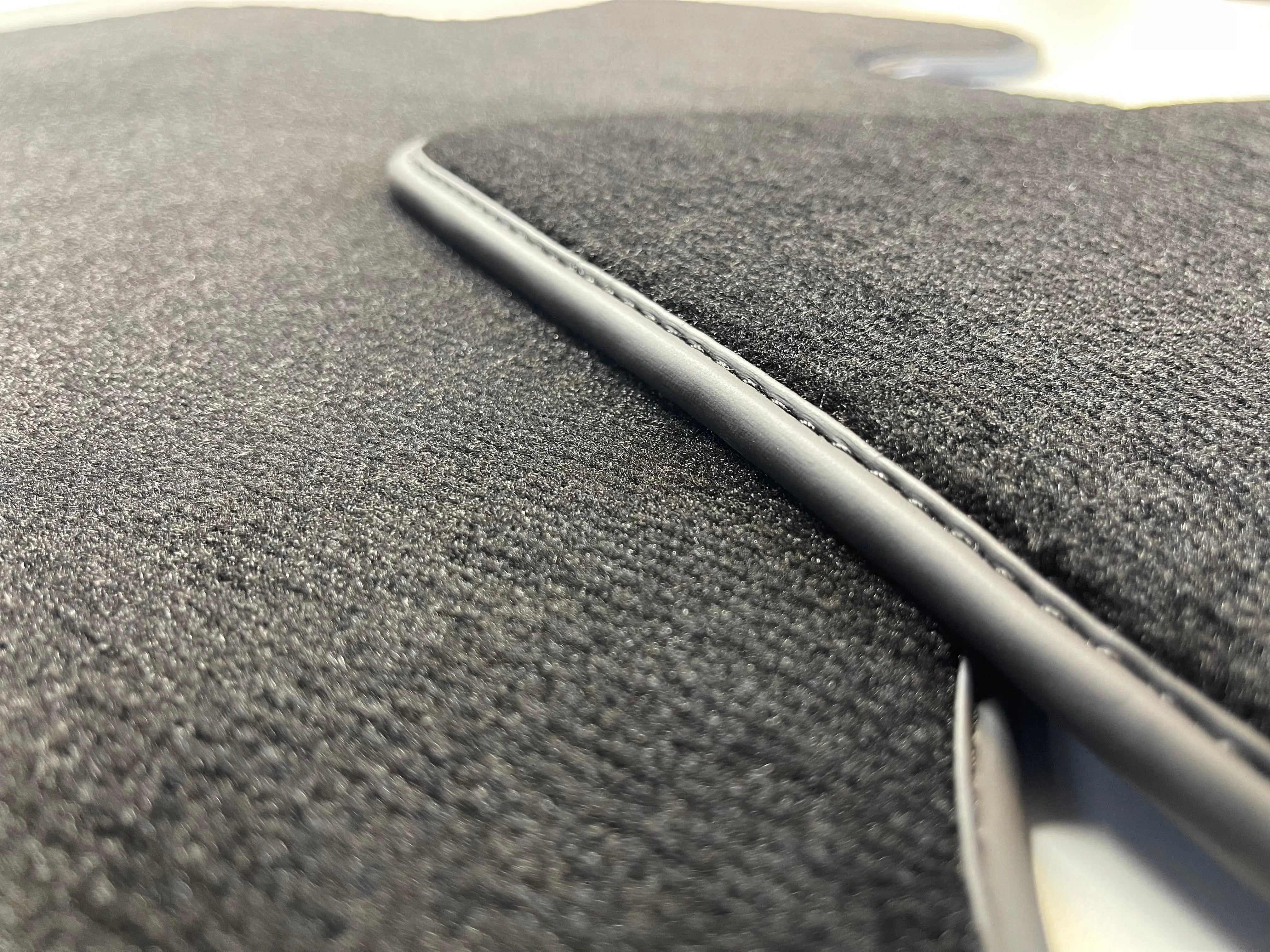 Floor Mats For Rolls Royce Cullinan Rr31 2018-2023 Black - AutoWin