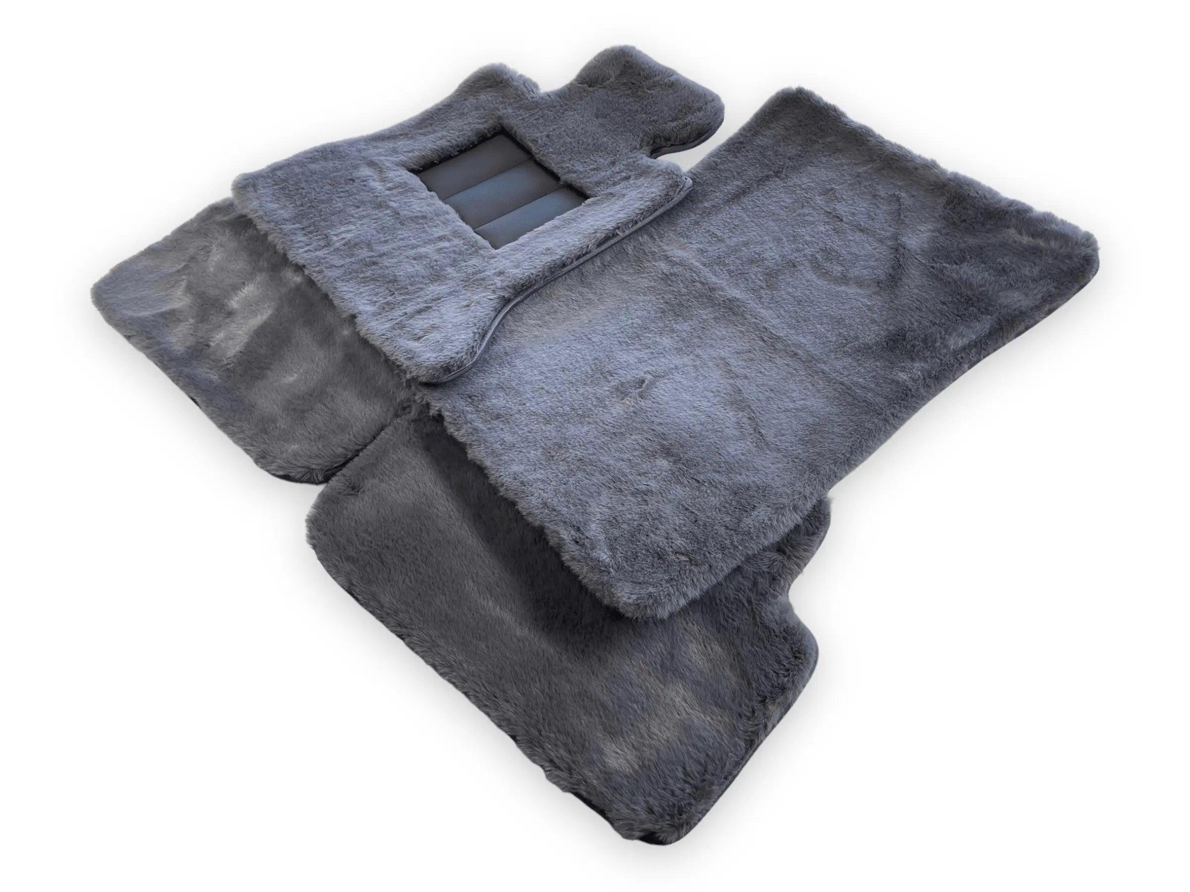 Dark Gray Sheepskin Floor Mats For Bentley Mulsanne (2010-2020) Design Brand - AutoWin