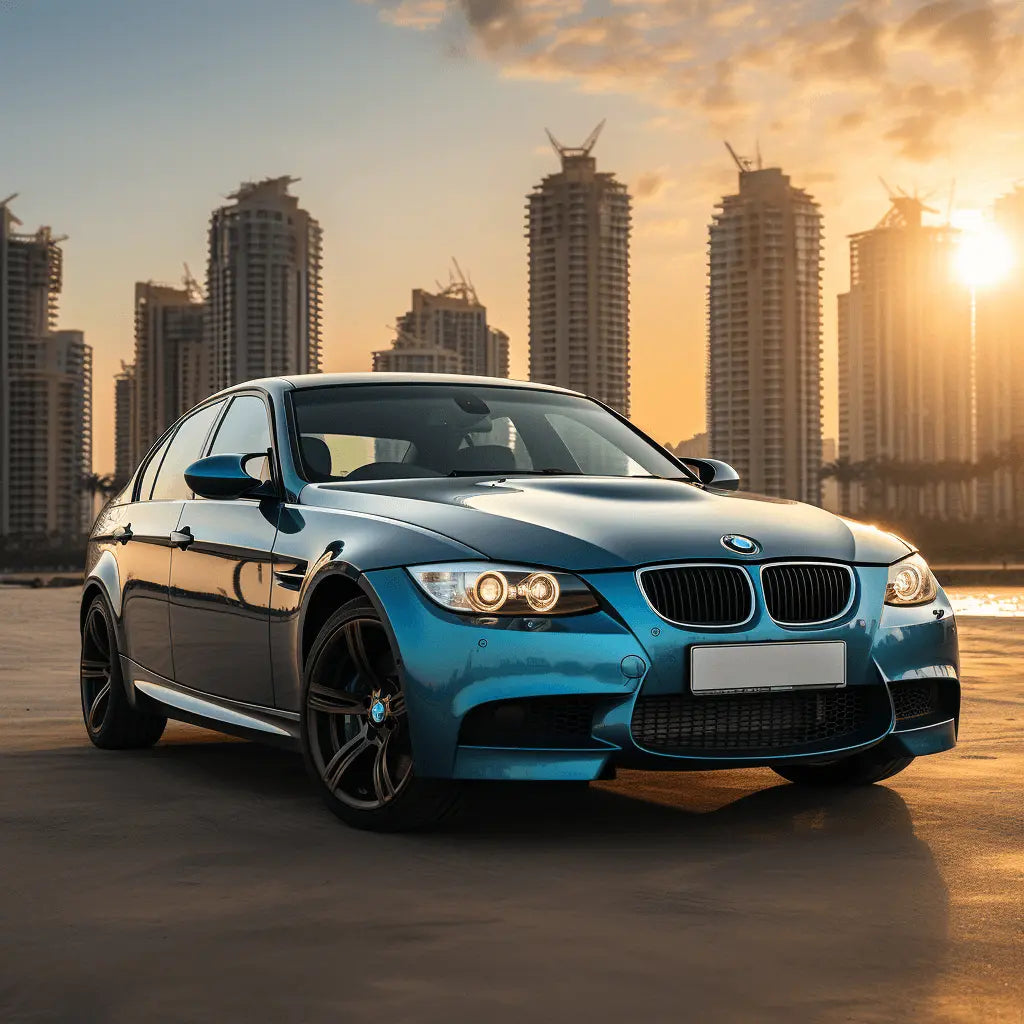 BMW M3 4 porte E90 (2007–2013): L'eroe dai giri elevati che continua a fare la corsa per la scuola