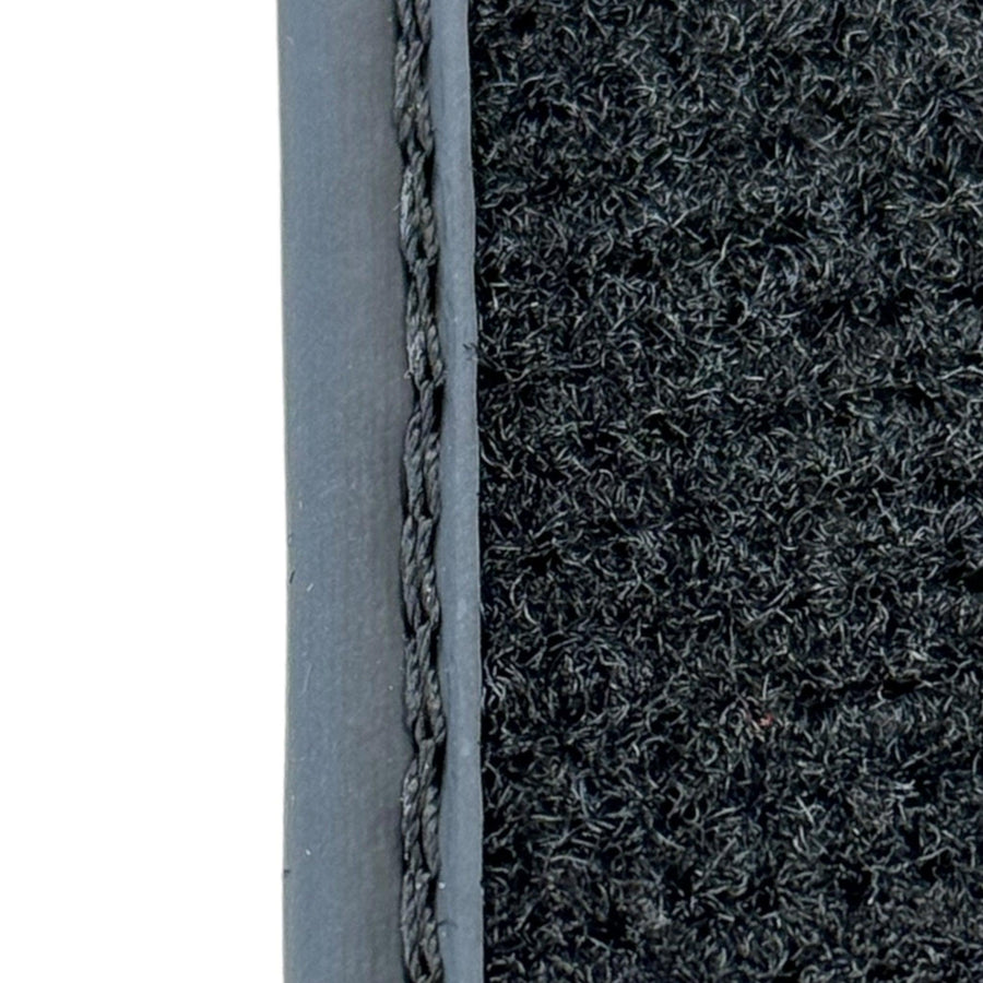 Carbon Fiber Floor Mats for BMW G60 (2023-2026) Sedan | ER56 Performance - AutoWin