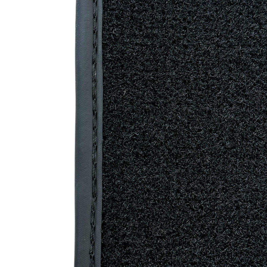 Black Floor Mats for Lexus IS 300 (2001-2003) ER56 - AutoWin