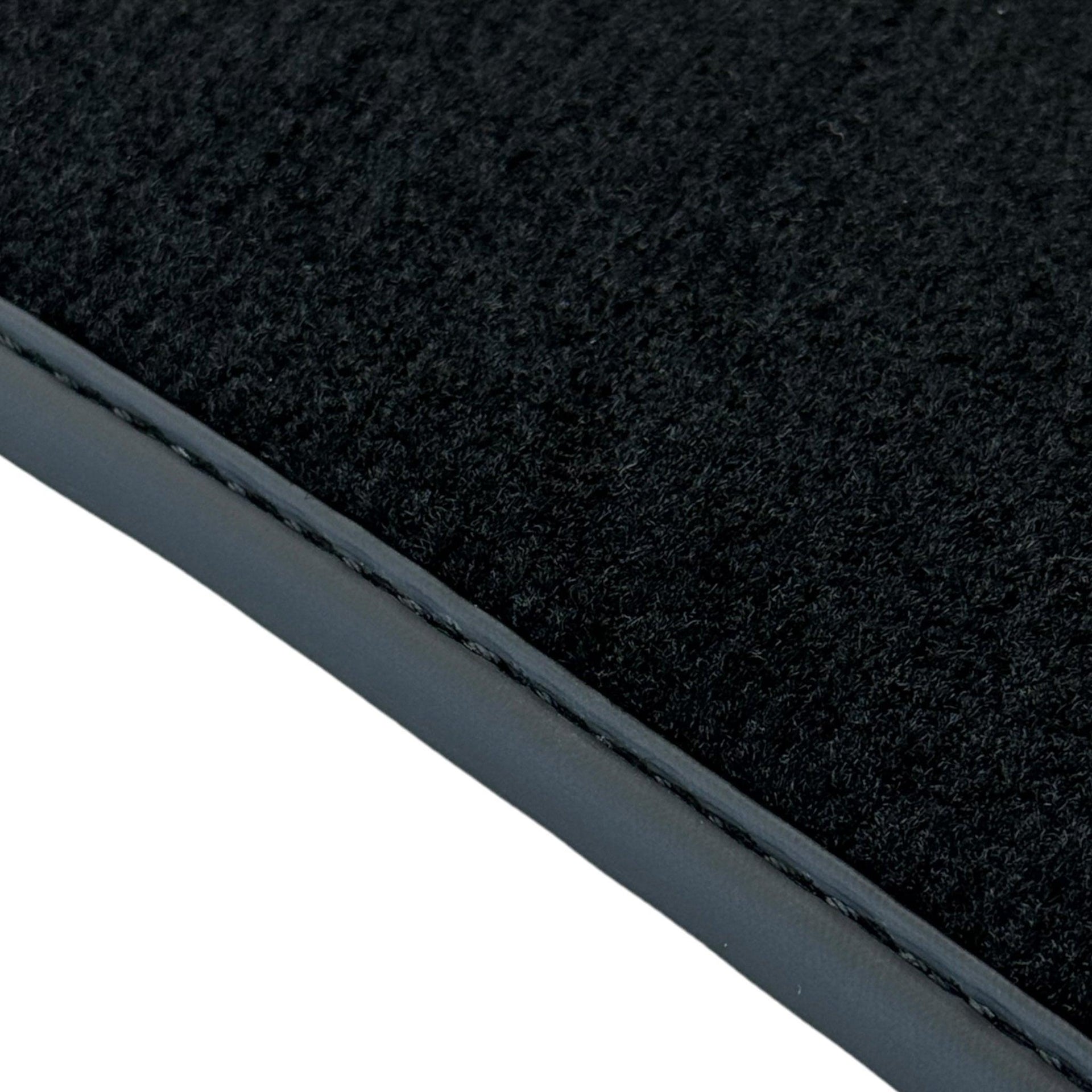 Black Floor Mats for Lexus IS 300 (2001-2003) ER56 - AutoWin