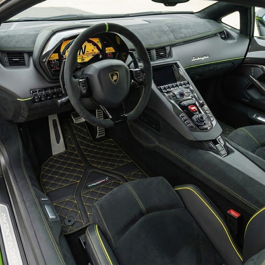 Alfombrillas de coche de cuero negro personalizables para Lamborghini Aventador S | Costura amarilla