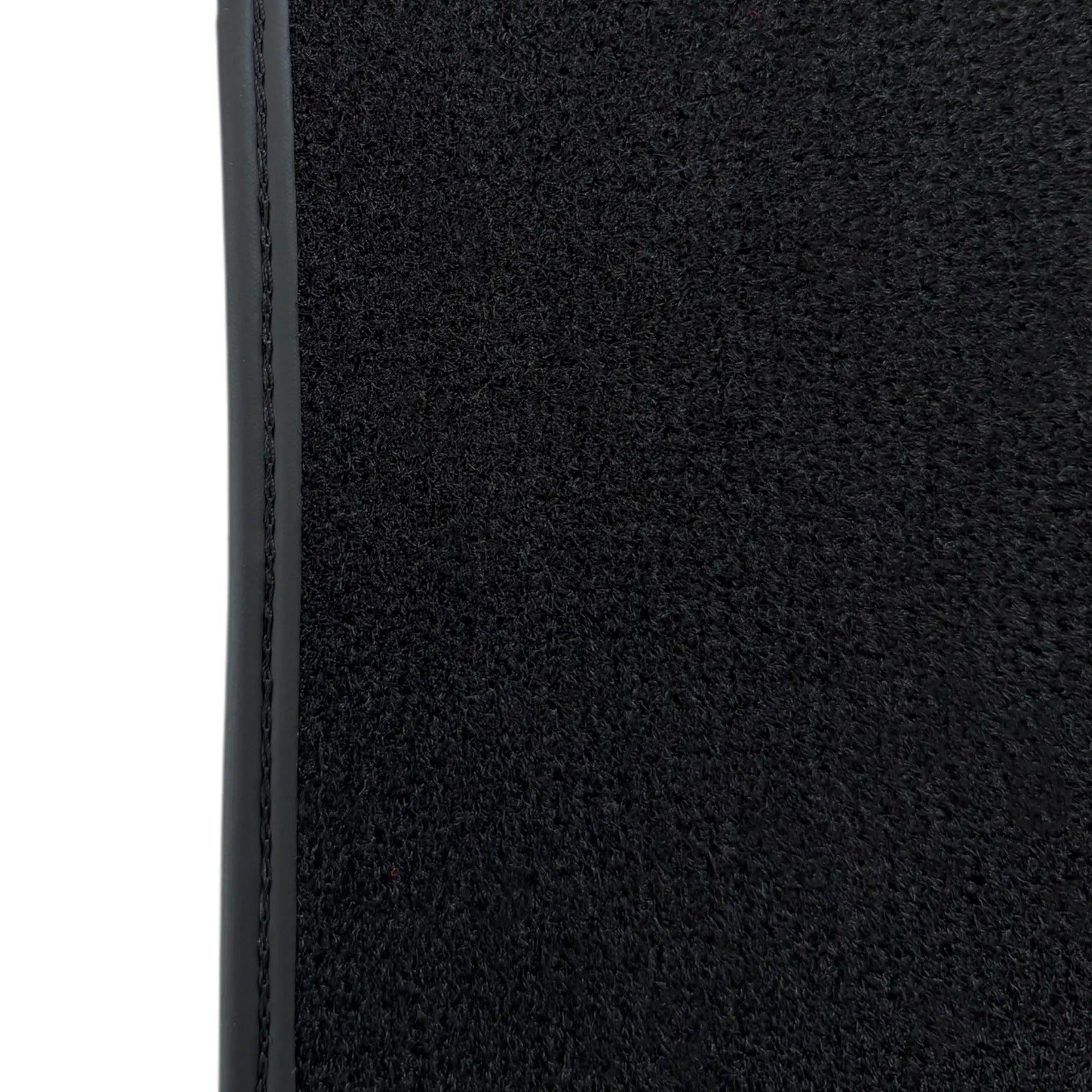 Black Floor Mats for BMW Gran Tourer F46 (2015-2022) 5 Seats | Green Leather Borders