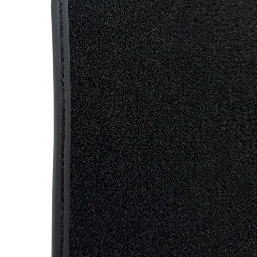 Black Floor Mats for BMW G60 (2023-2026) Sedan with Green Leather ER56 Performance