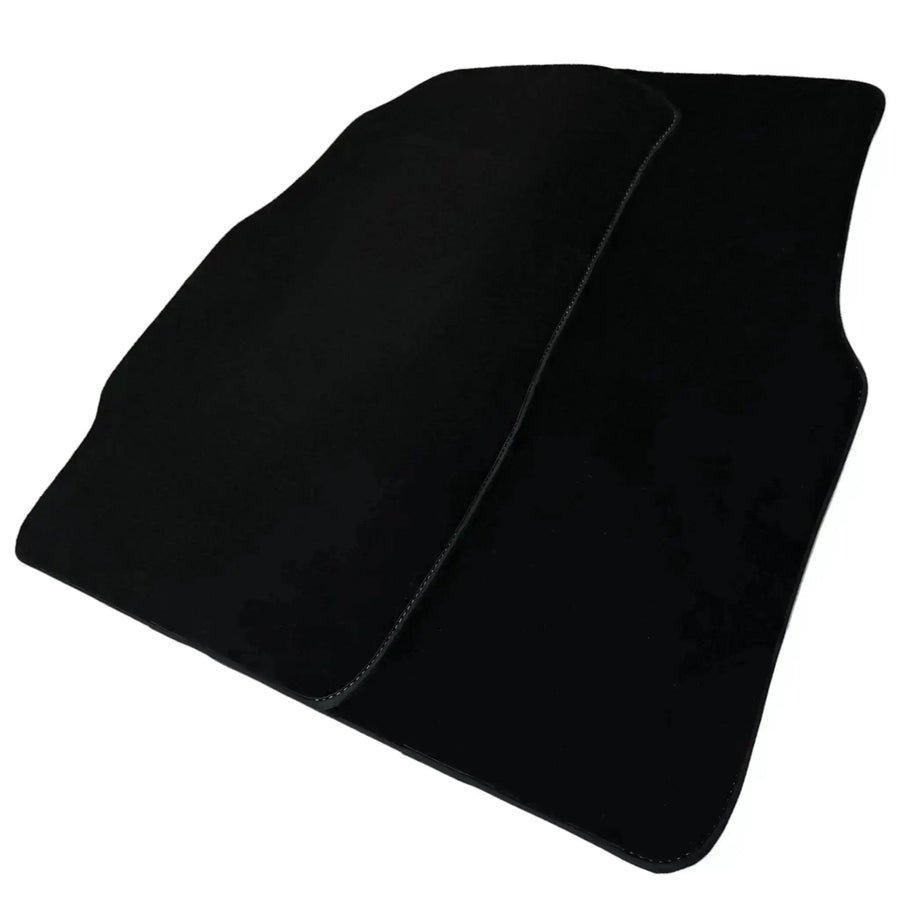 Black Floor Mats for Toyota Yaris 4 Cross | Hybrid (2021-2023) - AutoWin