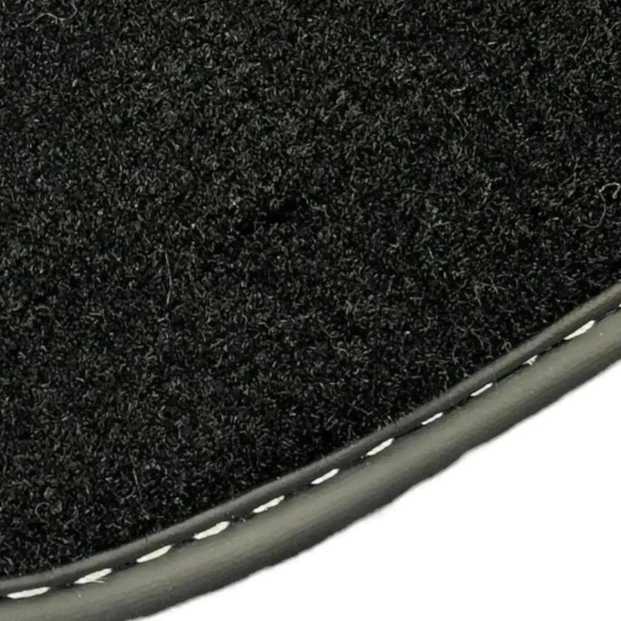Black Floor Mats for Toyota Yaris Hybrid (2012-2017) - AutoWin