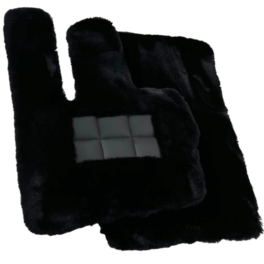 Black Sheepskin Floor Mats For Mercedes Benz A-Class W176 (2012-2018) | ER56 Design - AutoWin