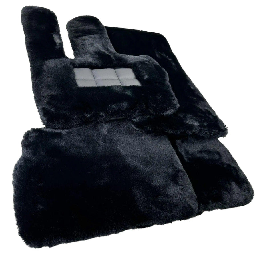 Black Sheepskin Floor Mats For Mercedes Benz A-Class W176 (2012-2018) | ER56 Design - AutoWin