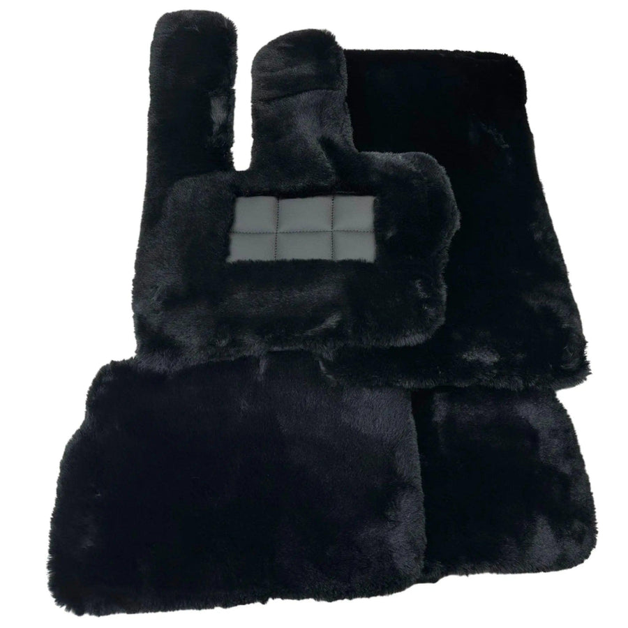 Black Sheepskin Floor Mats For Mercedes Benz A-Class W176 (2012-2018) | ER56 Design - AutoWin