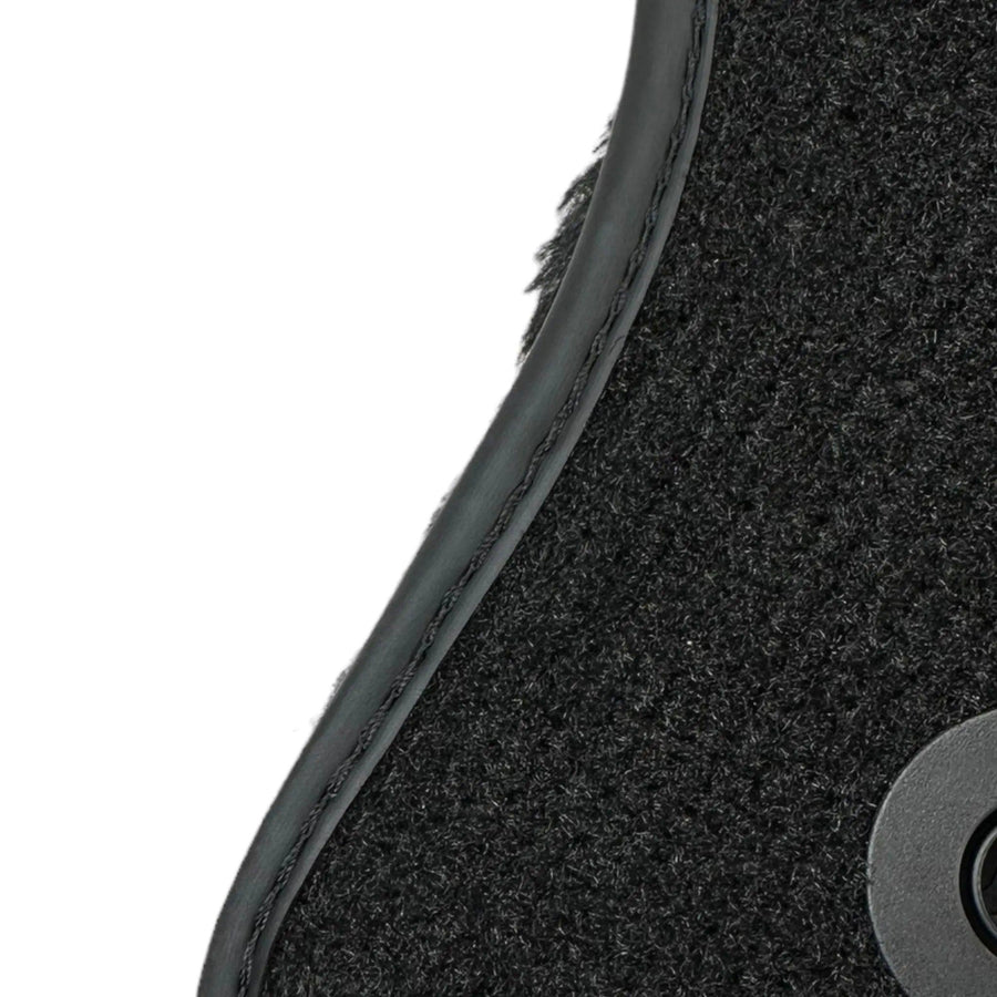 Black Sheepskin Floor Mats For Mercedes Benz A-Class W176 (2012-2018) | ER56 Design - AutoWin