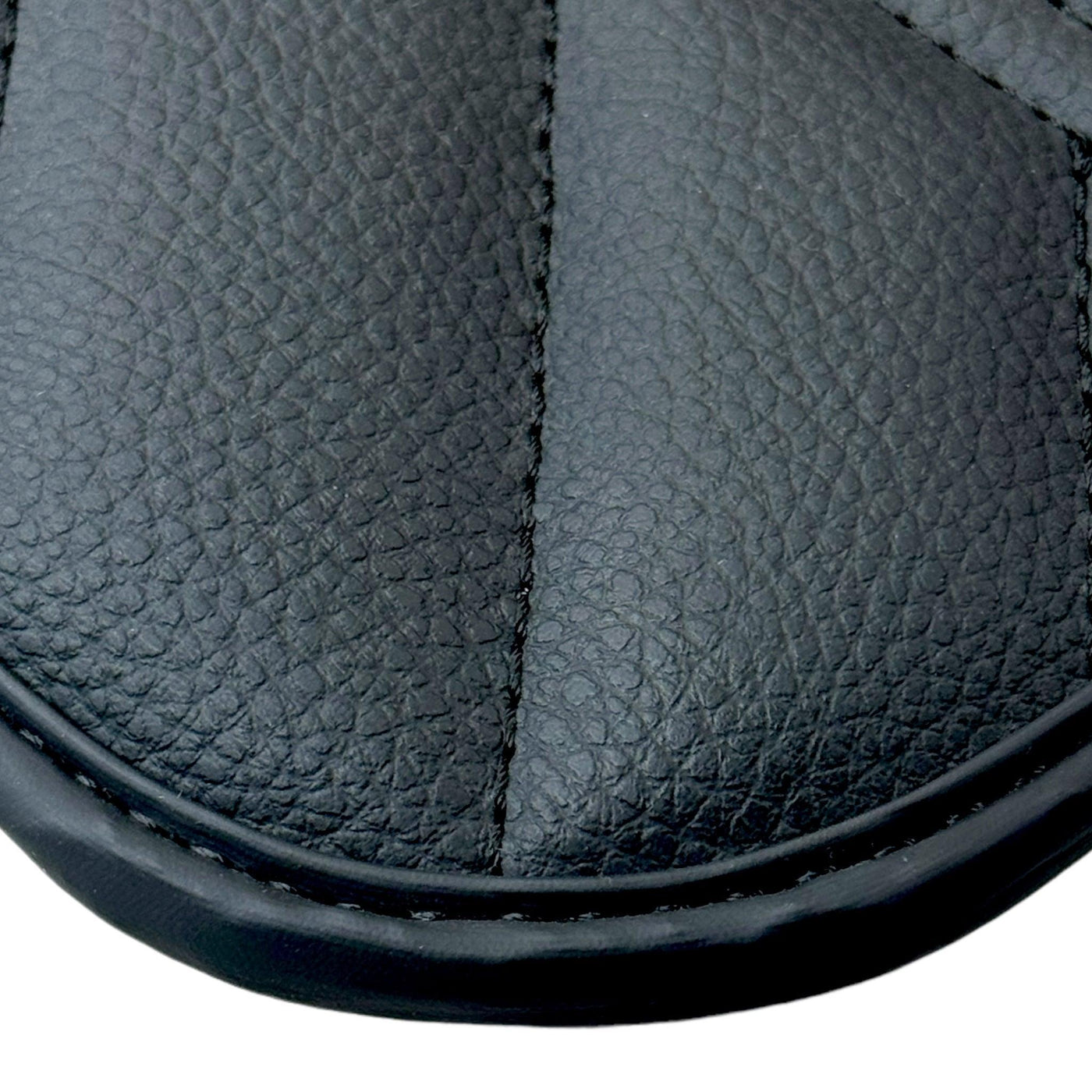 Black Leather Floor Mats for Rolls Royce Dawn (2016-2023) ER56 Design - AutoWin