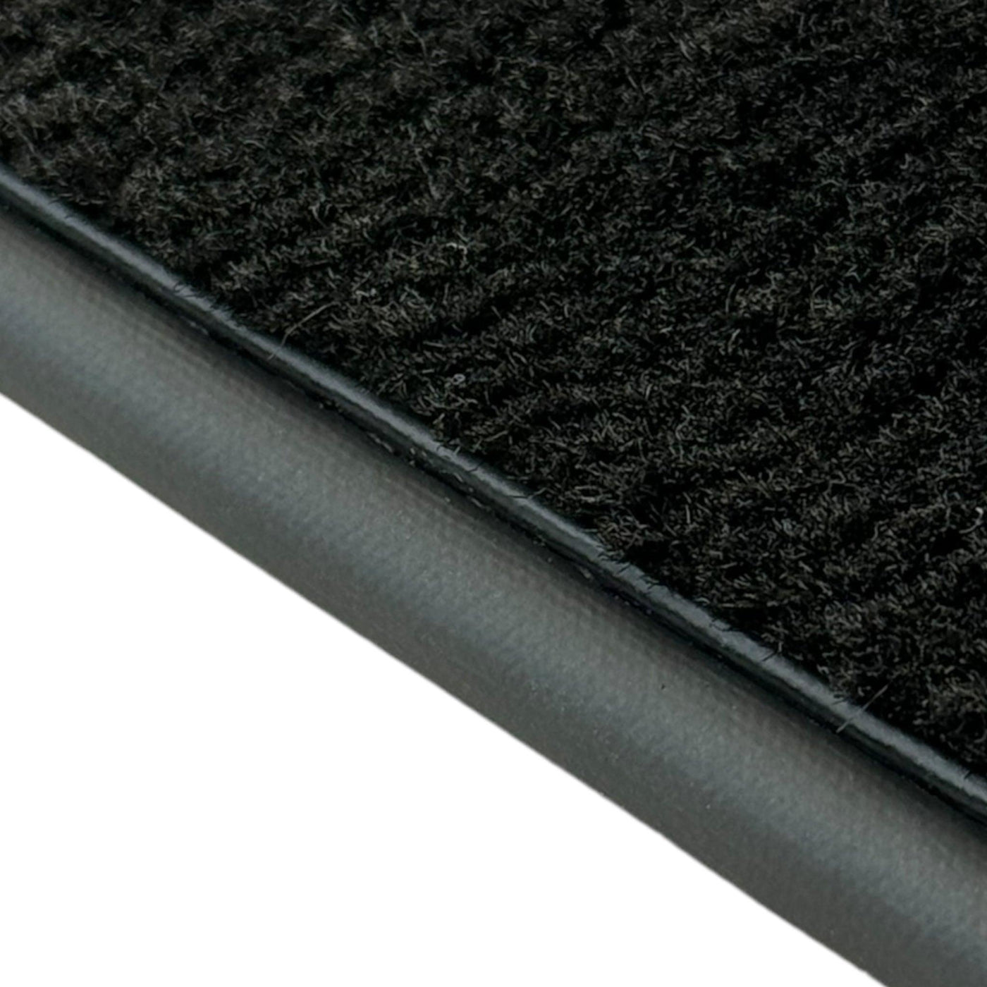 Black Floor Mats for Audi Q3 8U (2011-2018) - AutoWin