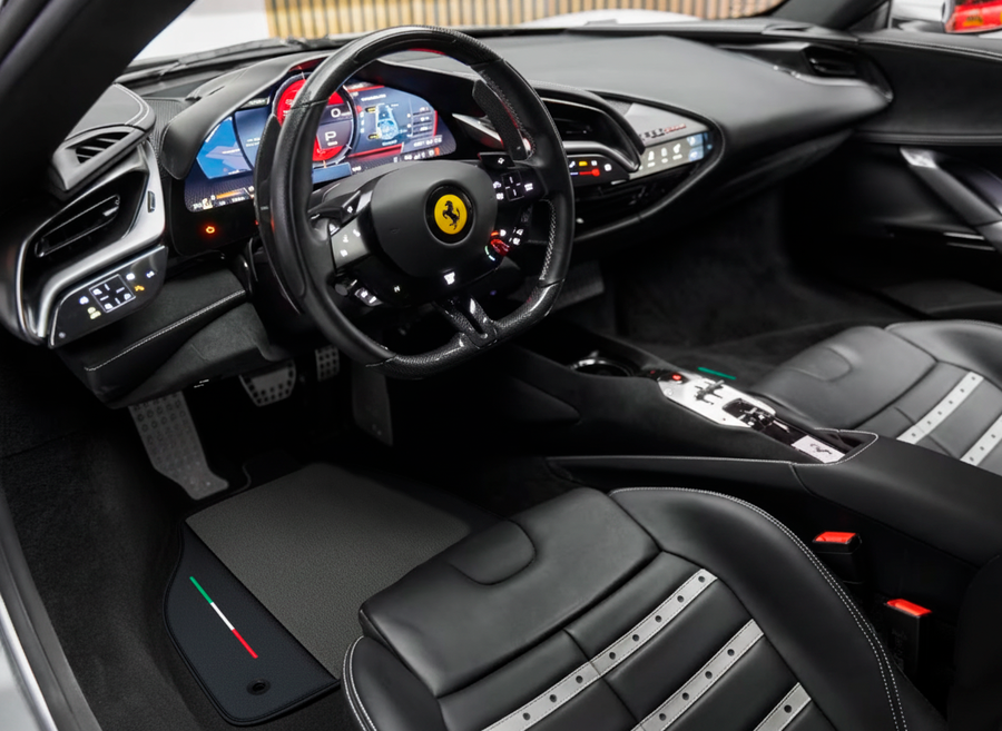 Alfombrillas de coche grises para Ferrari SF90 Stradale