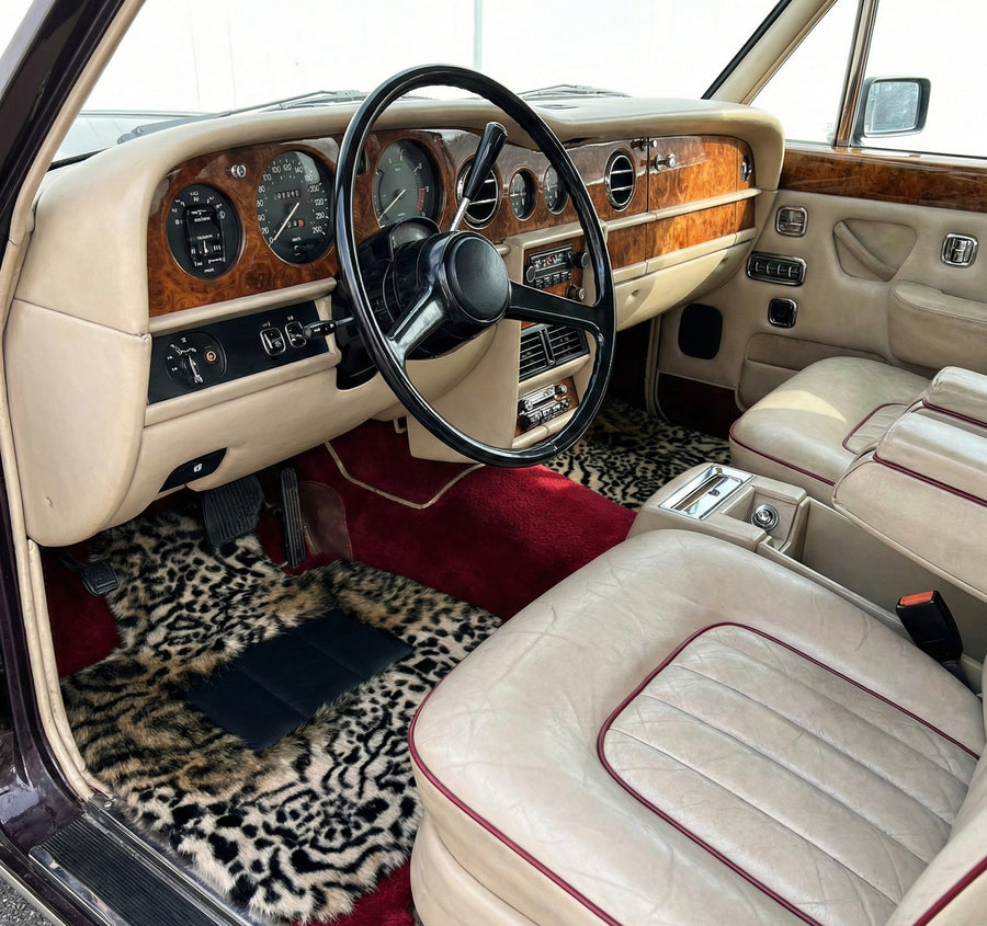 Tappetini in pelliccia di leopardo per Rolls-Royce Shadow (1965-1977)