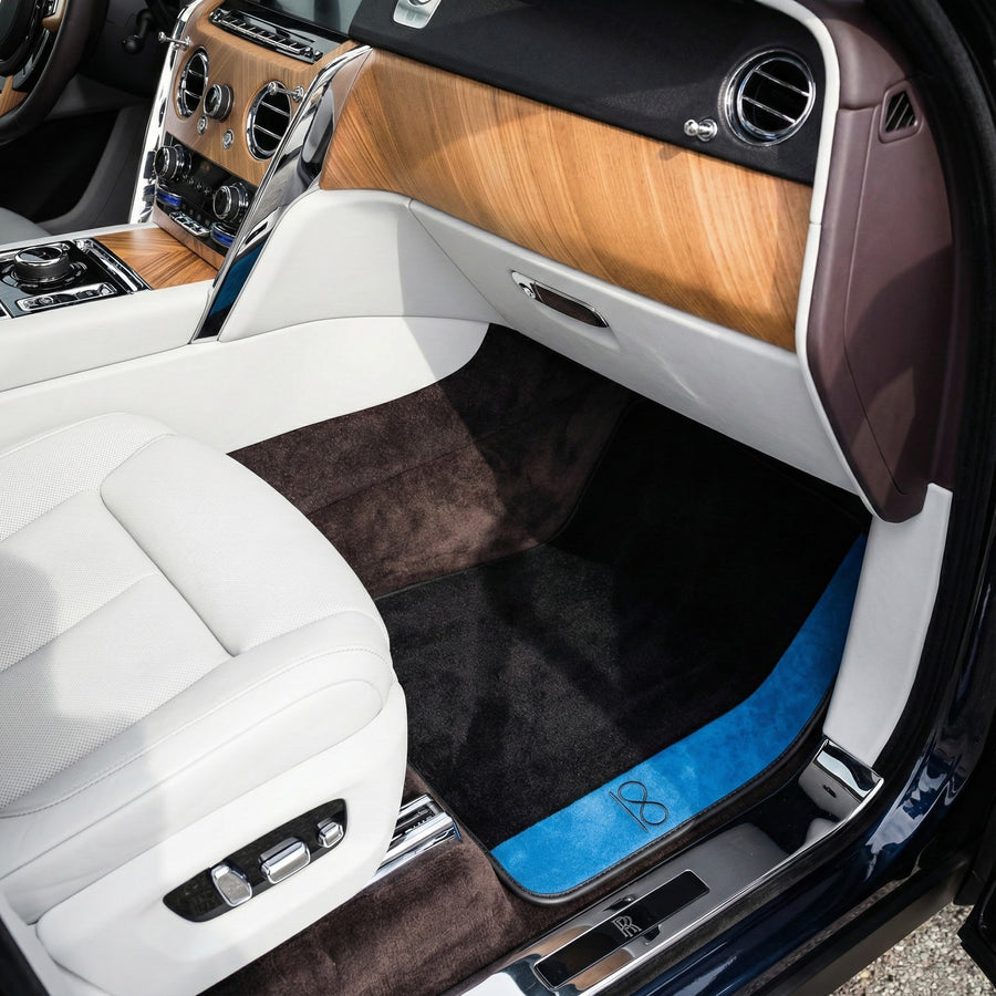 Tappetini per auto Neri per Rolls Royce Black Badge Cullinan in Pelle Alcantara Blu