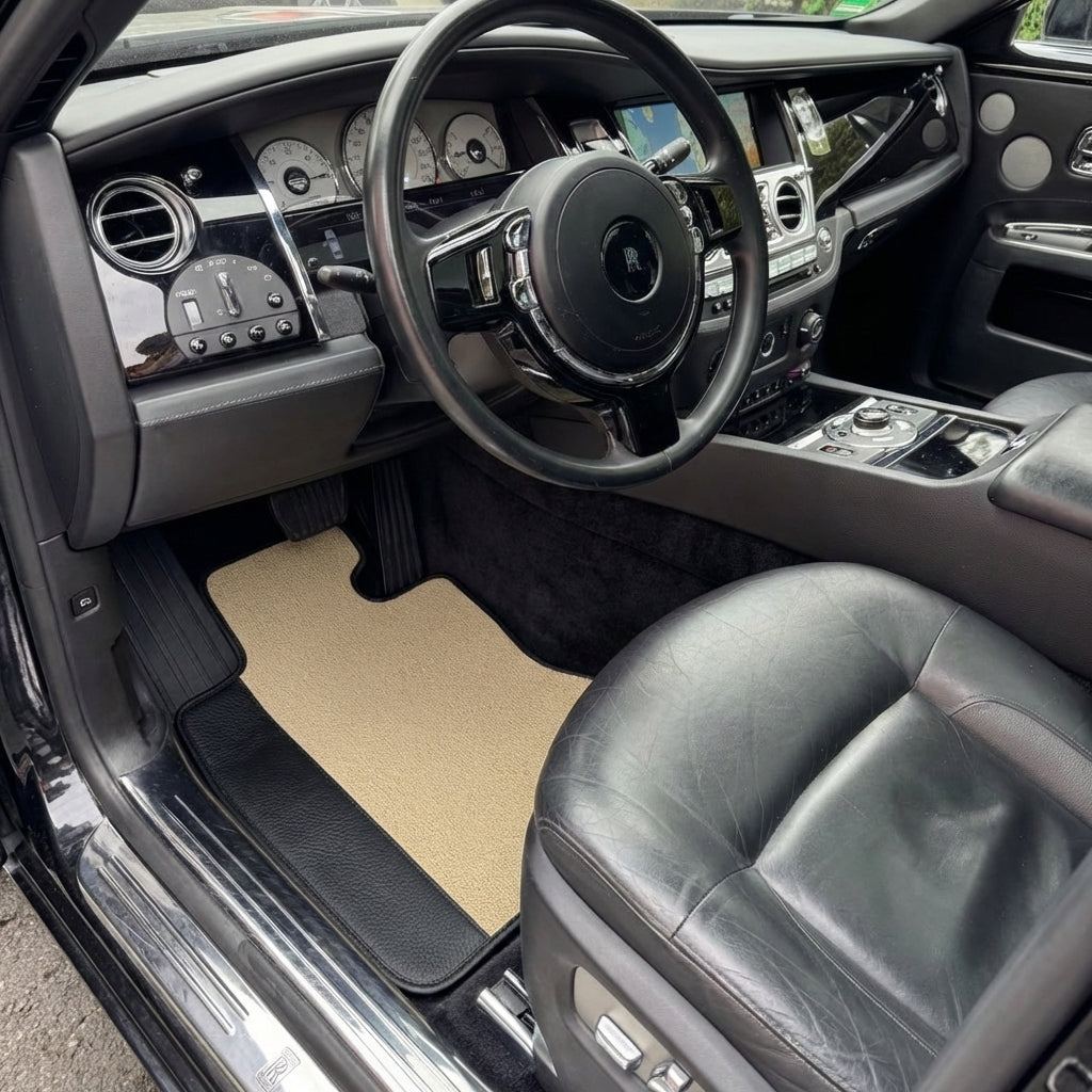 Tappetini per auto in pelle personalizzabili con motivo quadrato per Rolls Royce Ghost Series II (2021–2024) - AutoWin
