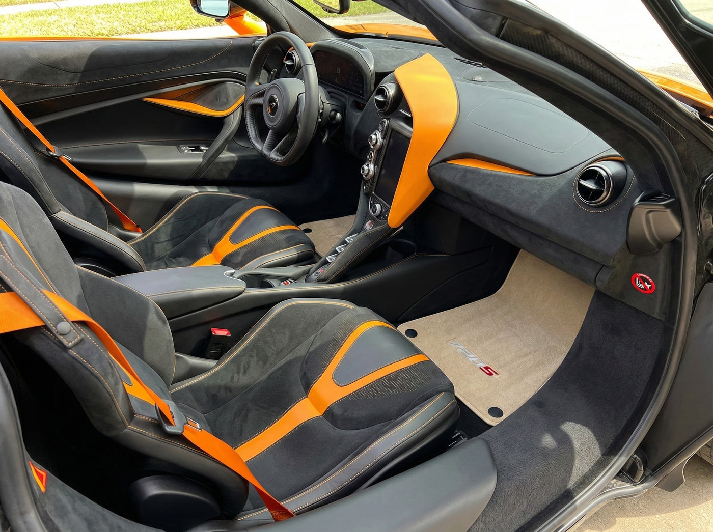 Tapetes de Auto para McLaren 720S Beige Conjunto de Alfombrillas a Medida | AutoWin