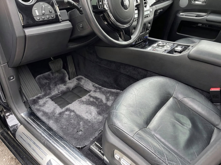 Alfombrillas de coche de piel de oveja gris oscuro para Rolls Royce Ghost Serie I (2010–2020) Marca Er56 Design