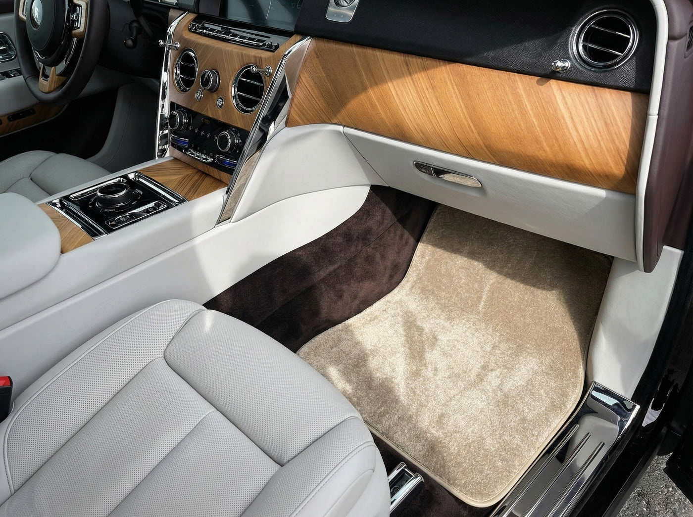 Tappeti per auto per Rolls Royce Cullinan Rr31 2018-2025 Beige di Lusso di Qualità