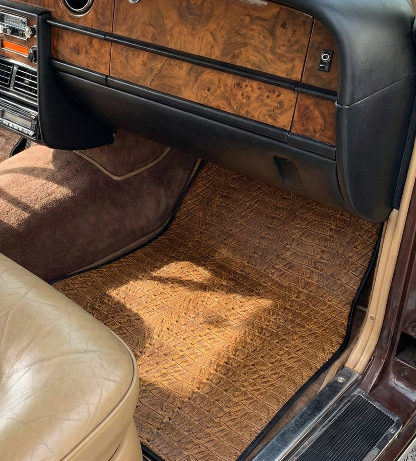 Tapis de voiture en peau de mouton blanc pour Rolls Royce Shadow 1965-1977 Design ER56 - ER56 Design