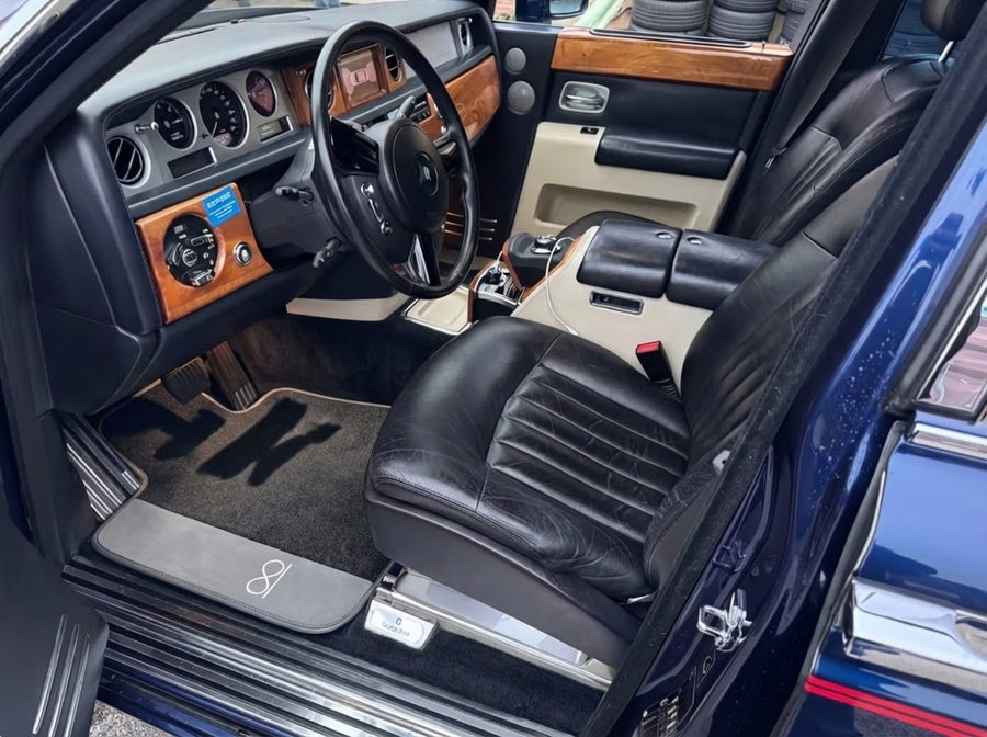 Tapis de voiture noirs pour Rolls Royce Phantom VIII
