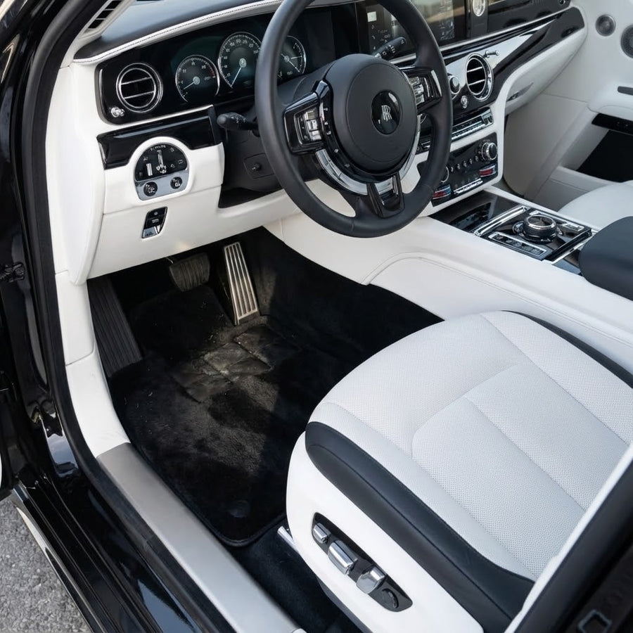 Tapis de voiture en peau de mouton bleu foncé pour