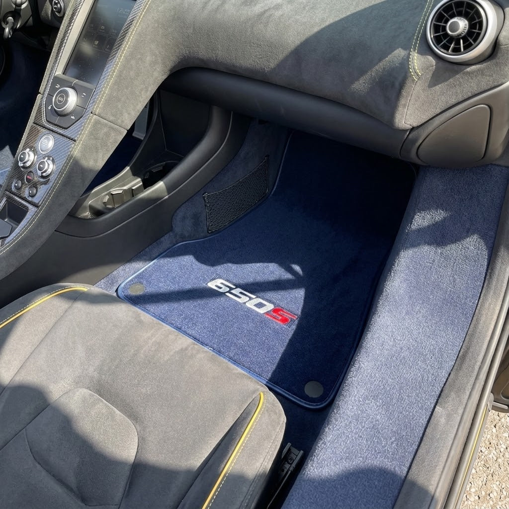 Tapis de voiture bleu foncé pour McLaren 650S sur mesure