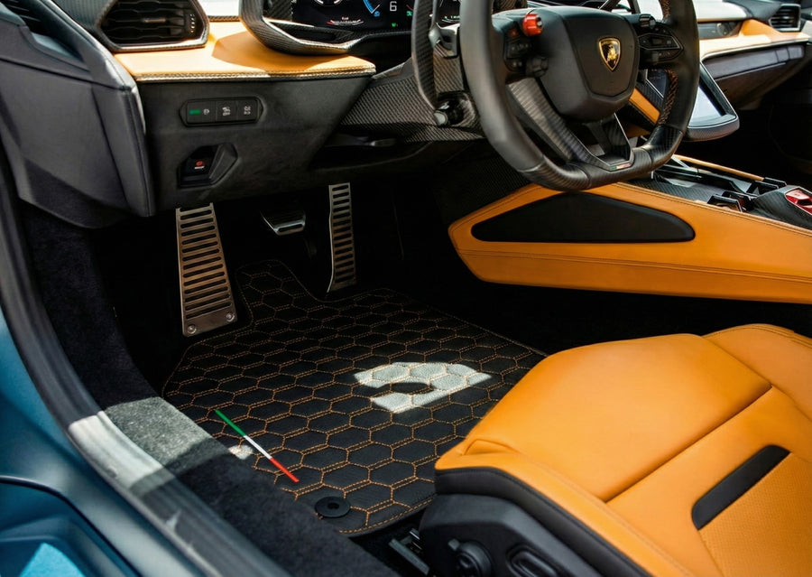 Schwarze Leder-Fußmatten für Lamborghini Temerario (2025-2026) - Orangefarbene Naht