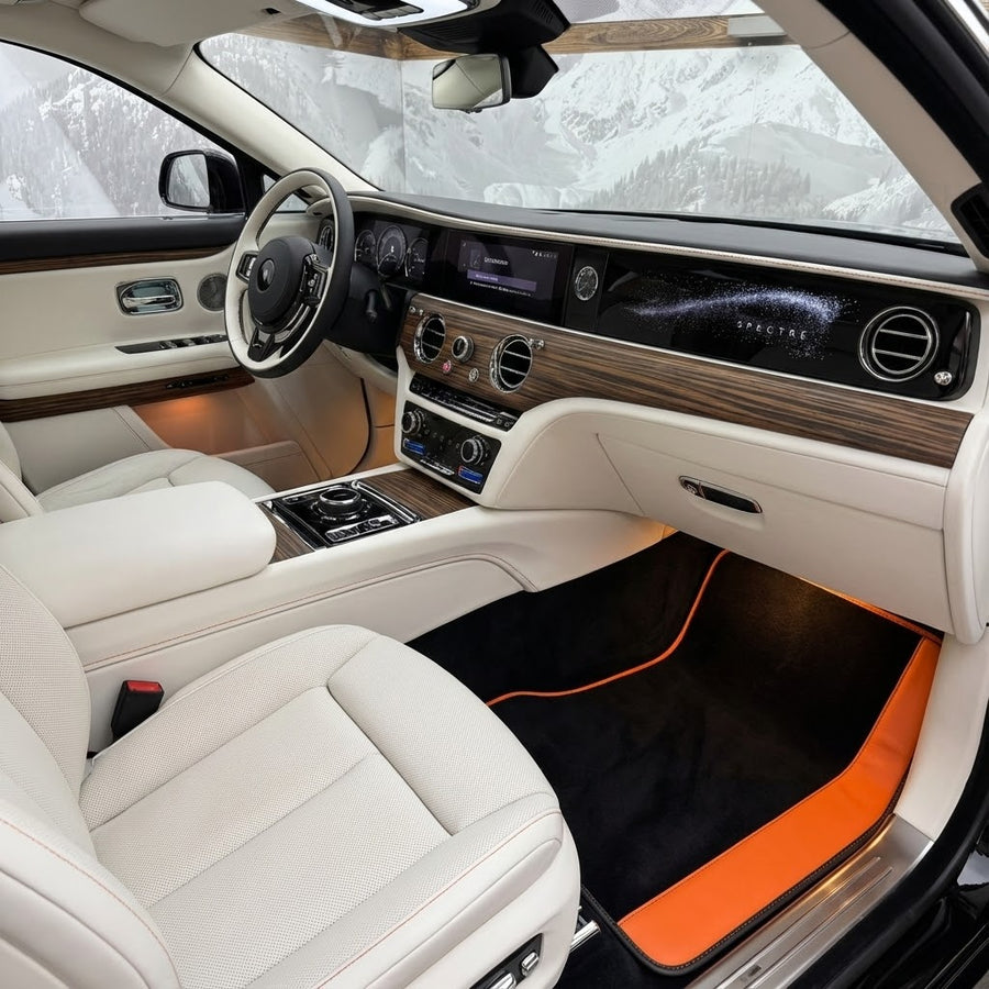Maßgeschneiderte Fußmatten für Rolls Royce Spectre (2023-2024) mit orangefarbenem Leder
