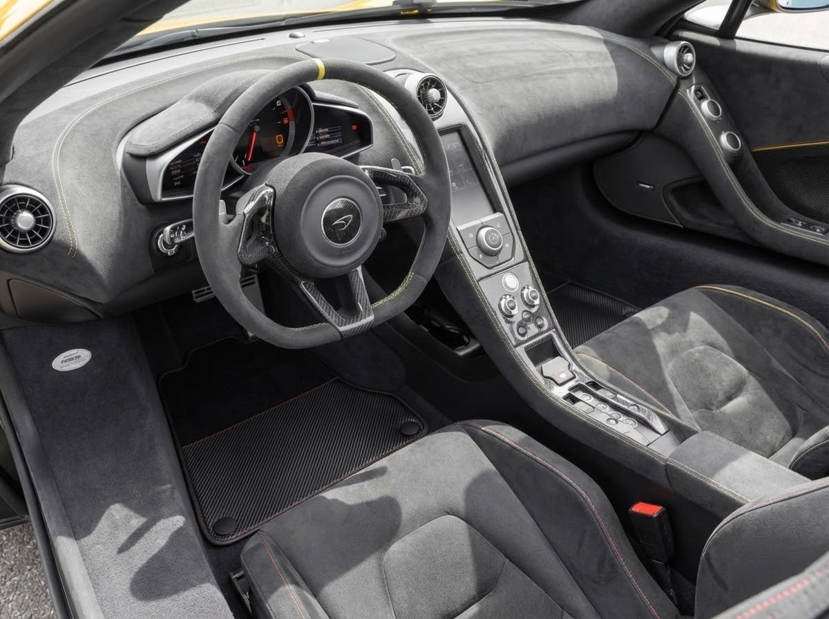 Tappetini personalizzabili per McLaren 650S (2015-2018) Tappeti su misura neri con carbonio